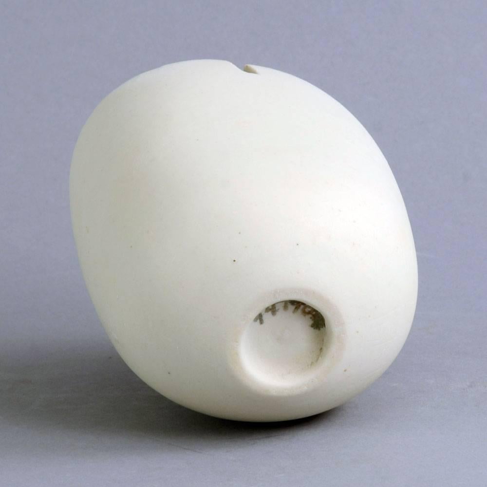 Unique Porcelain Two-Piece Sculptural Vessel by Ruth Duckworth In Excellent Condition For Sale In New York, NY