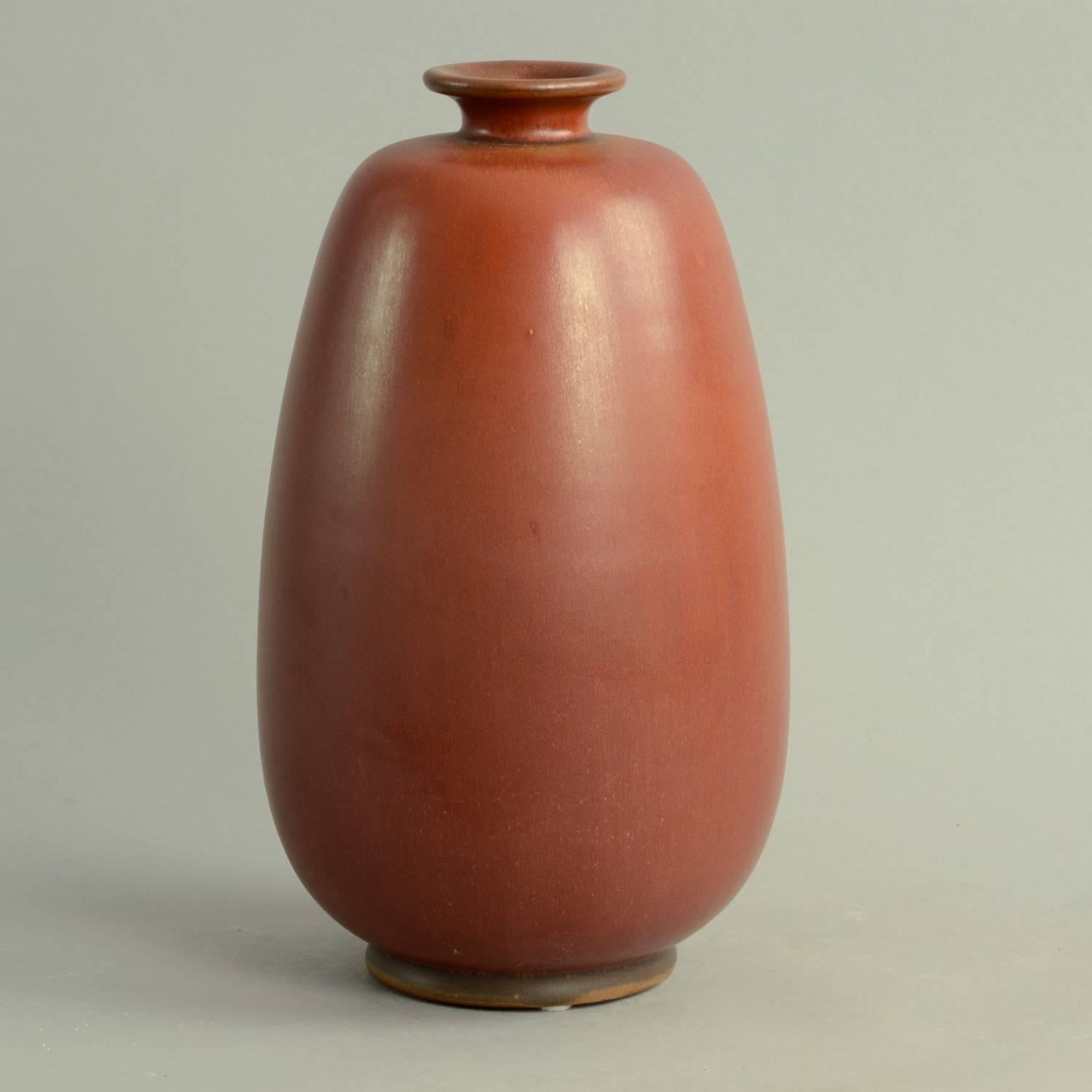 Erich and Ingrid Triller for Tobo

Unique stoneware vase with satin textured matte reddish brown glaze, 1930s-1940s.
Measures: Height 10 1/4