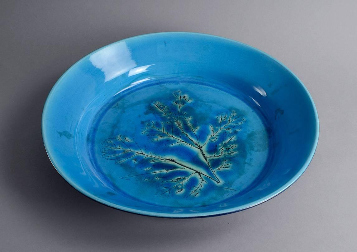 Bowl with impressed plant design, turquoise glaze by Toini Muona  In Excellent Condition For Sale In New York, NY