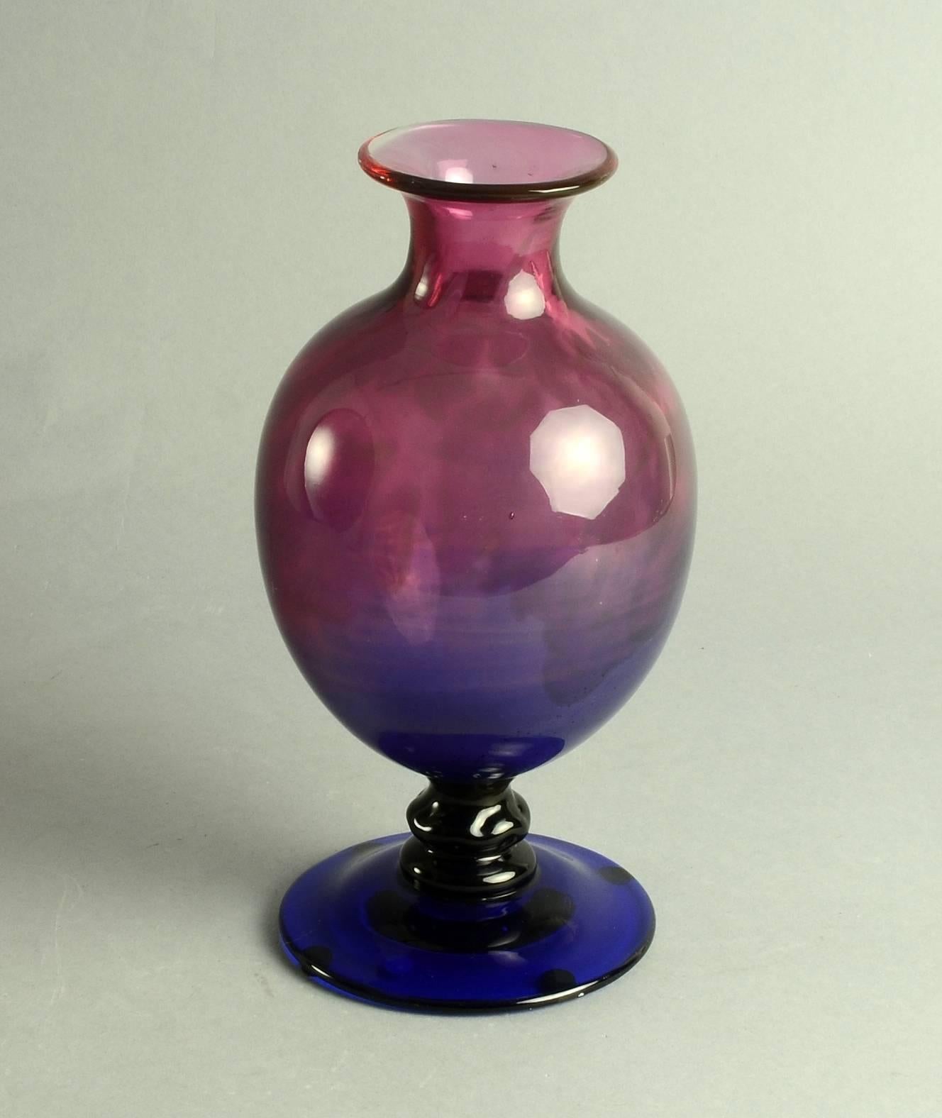 Swedish Graal Vase by Fritz Blomqvist and Knut Bergqvist for Orrefors   For Sale