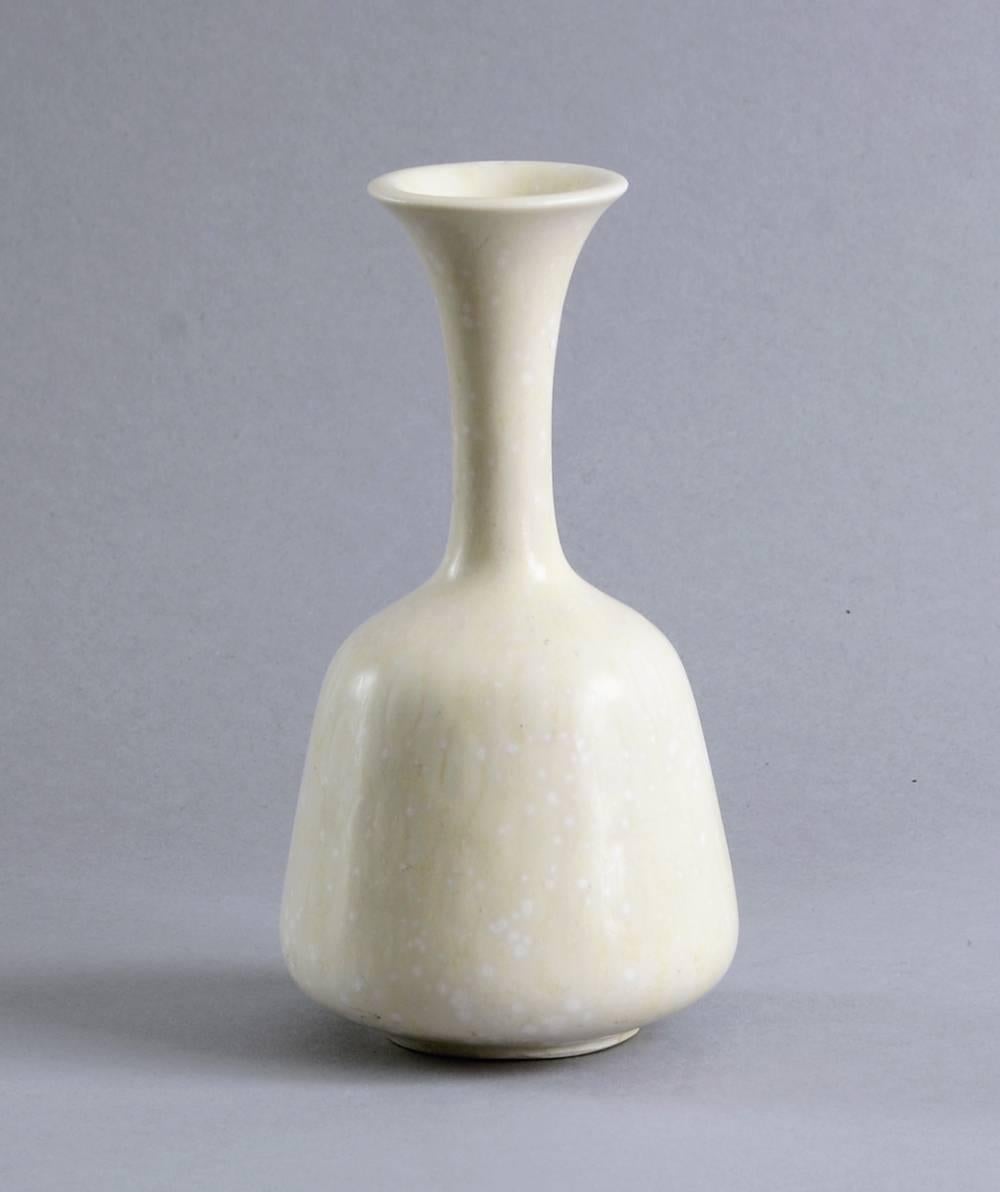 Five Vases with Matte White Glaze by Gunnar Nylund for Rörstrand, circa 1950s For Sale 3