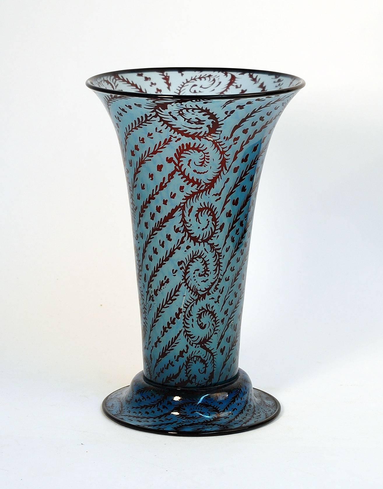 Very Eary Slip Graal Vase for Orrefors, Sweden, 1910s-1920s In Excellent Condition For Sale In New York, NY