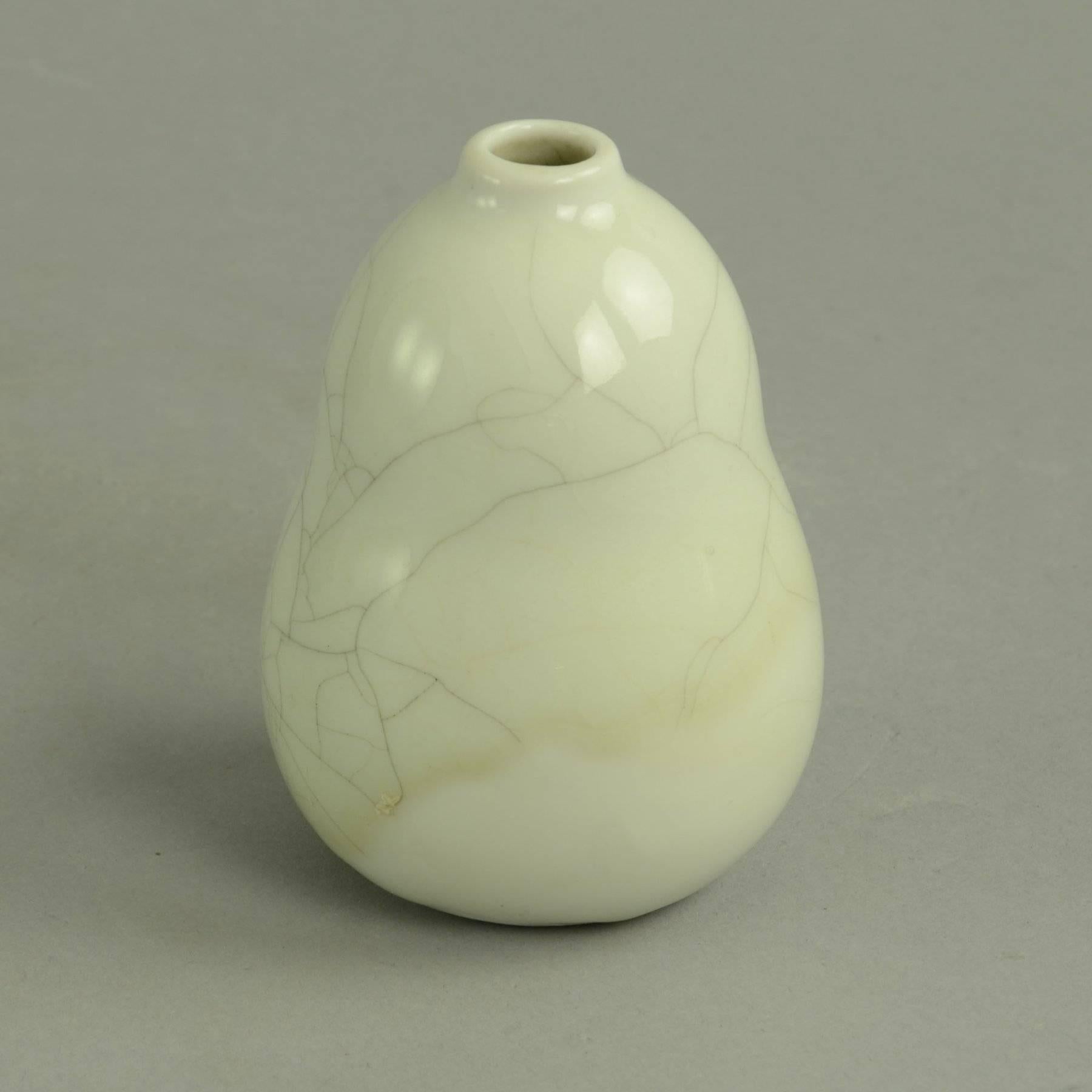 Mid-Century Modern Vase with Crackle Glaze by Friedl Holzer Kjellberg for Arabia, Finland, 1960s For Sale