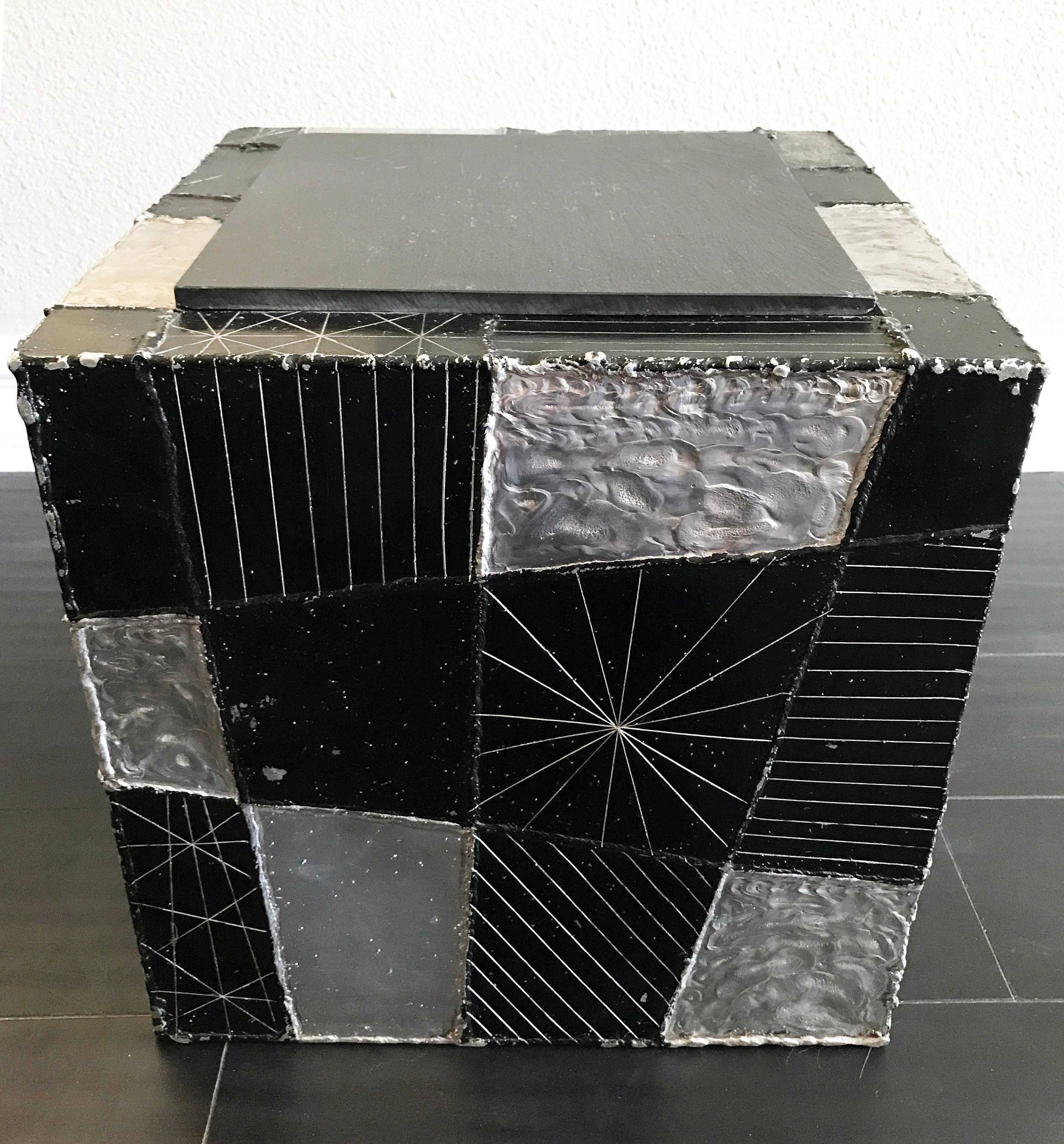 Américain Table cubique argentée Paul Evans modèle PE37 en vente