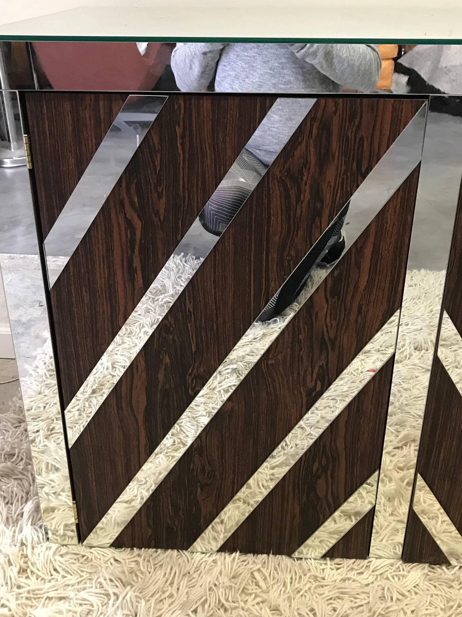 Mid-Century Modern Rosewood and Mirrored Credenza
