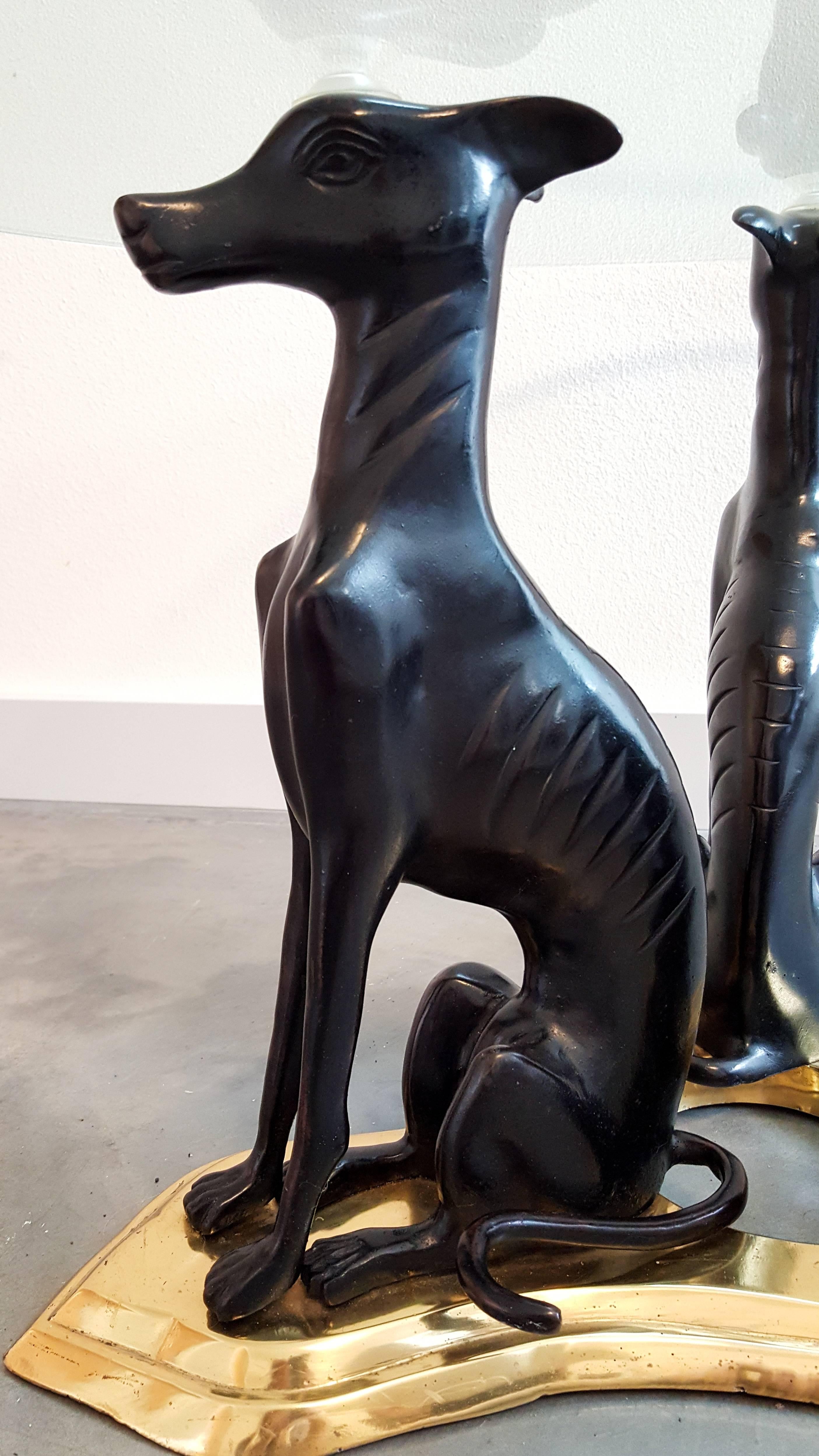 greyhound table