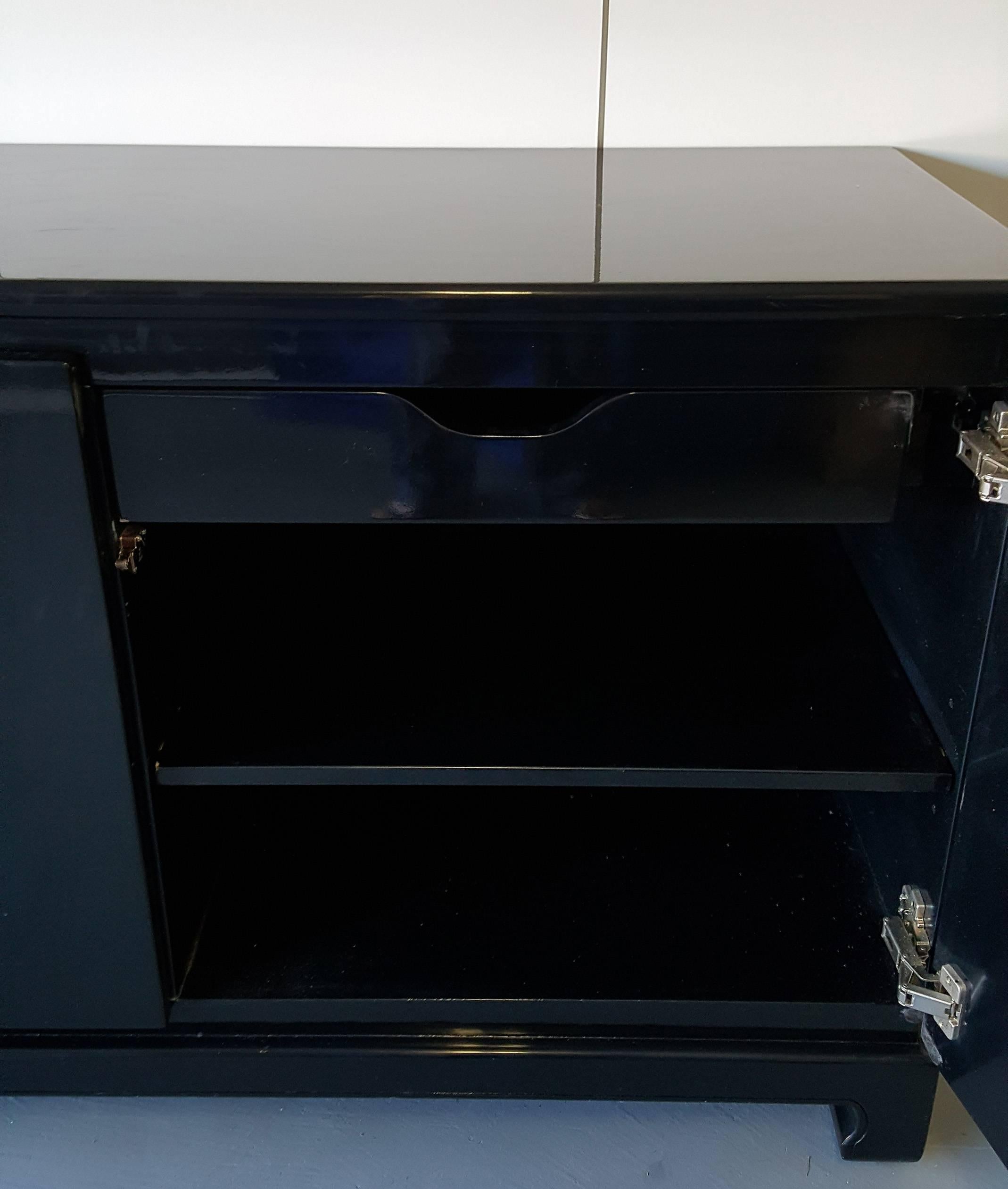 1970s Black Lacquer and Brass Credenza in the Style of James Mont In Excellent Condition In Culver City, CA