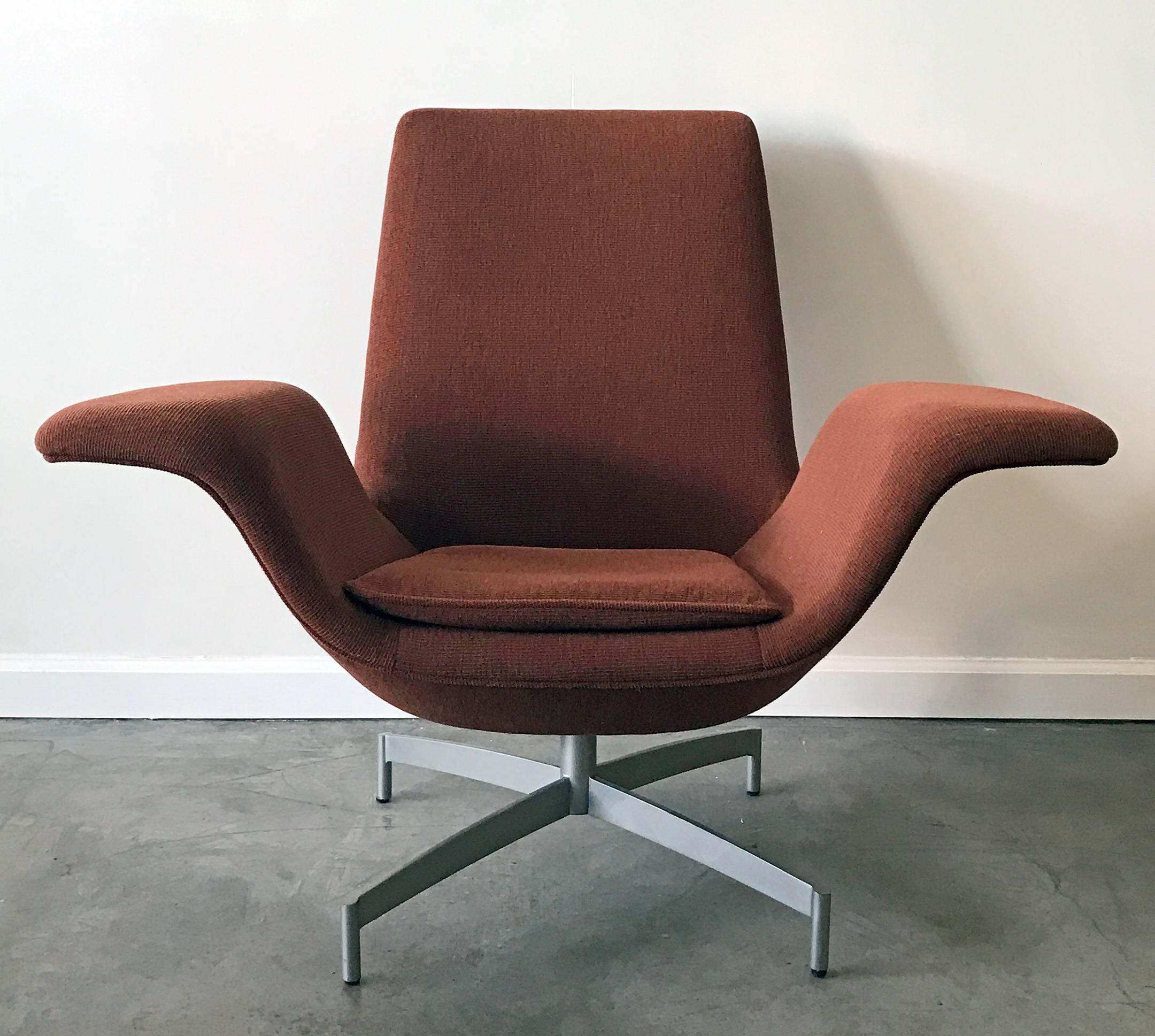 Mid-Century Modern HBF Furniture Dialogue Lounge Chair