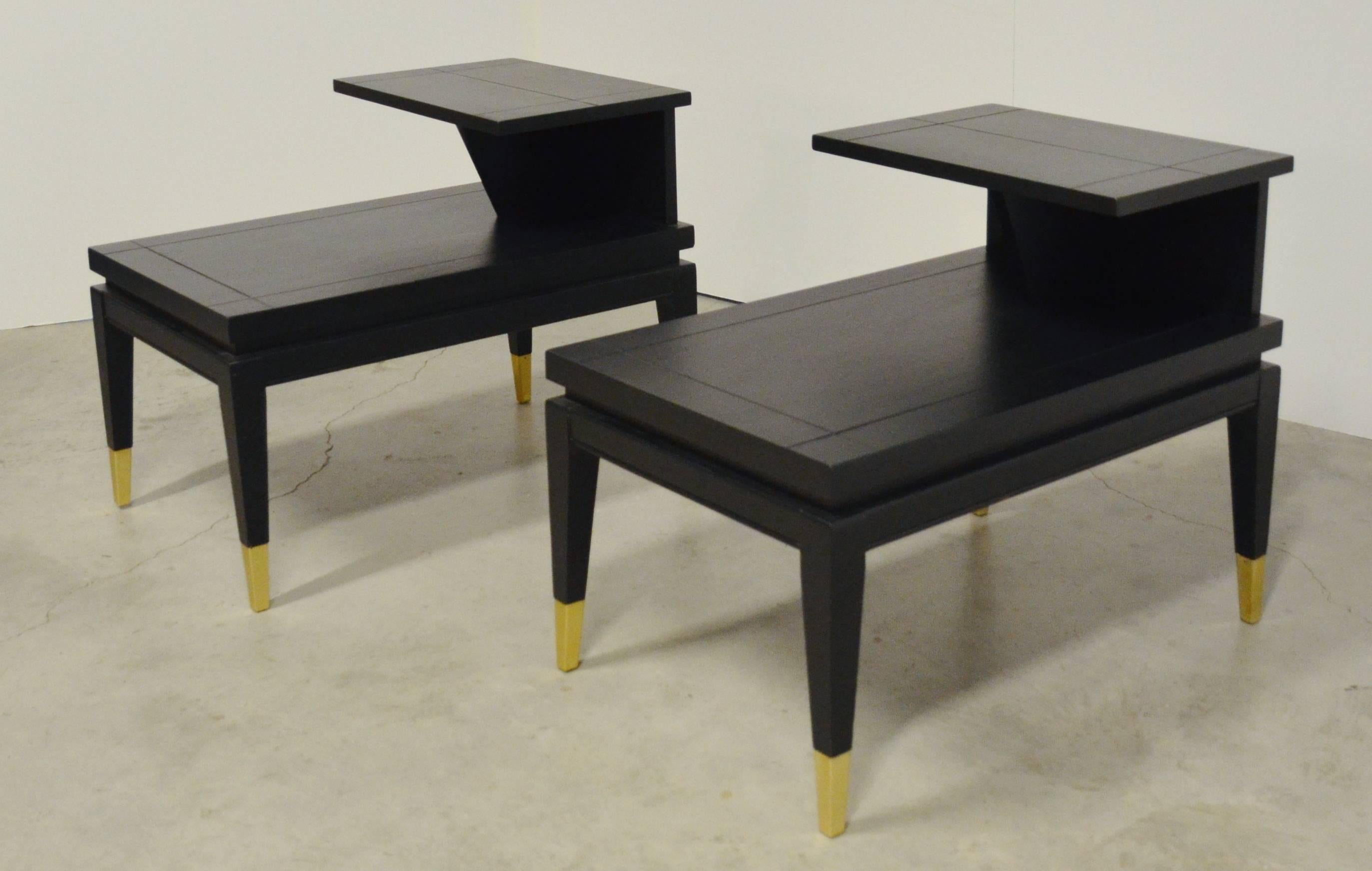 Pair of Tiered Black Ebony Side Tables by Lane In Good Condition In Austin, TX