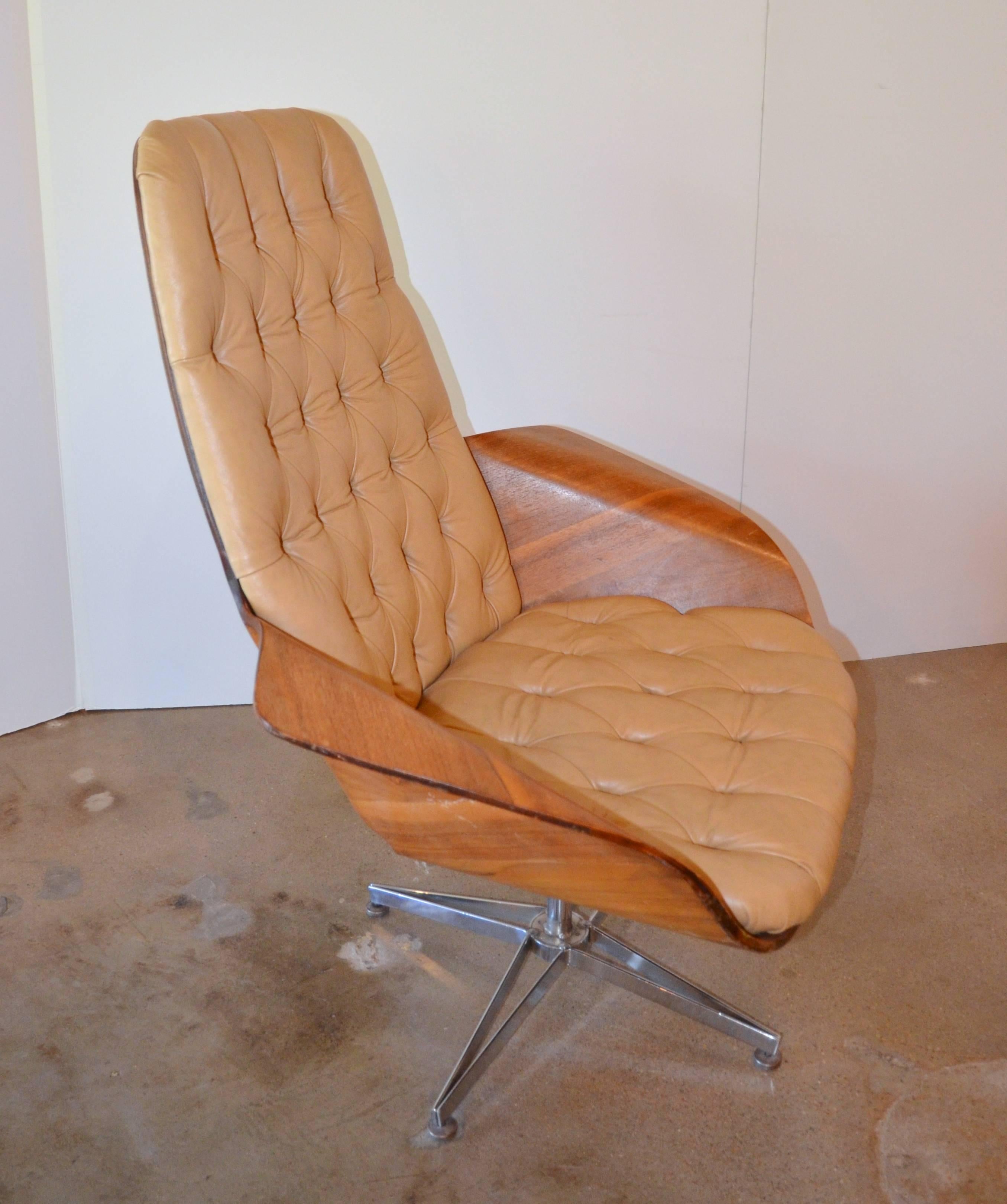 Mid-Century Modern Bentwood and Leather Swivel Chairs by Mulhauser for Plycraft