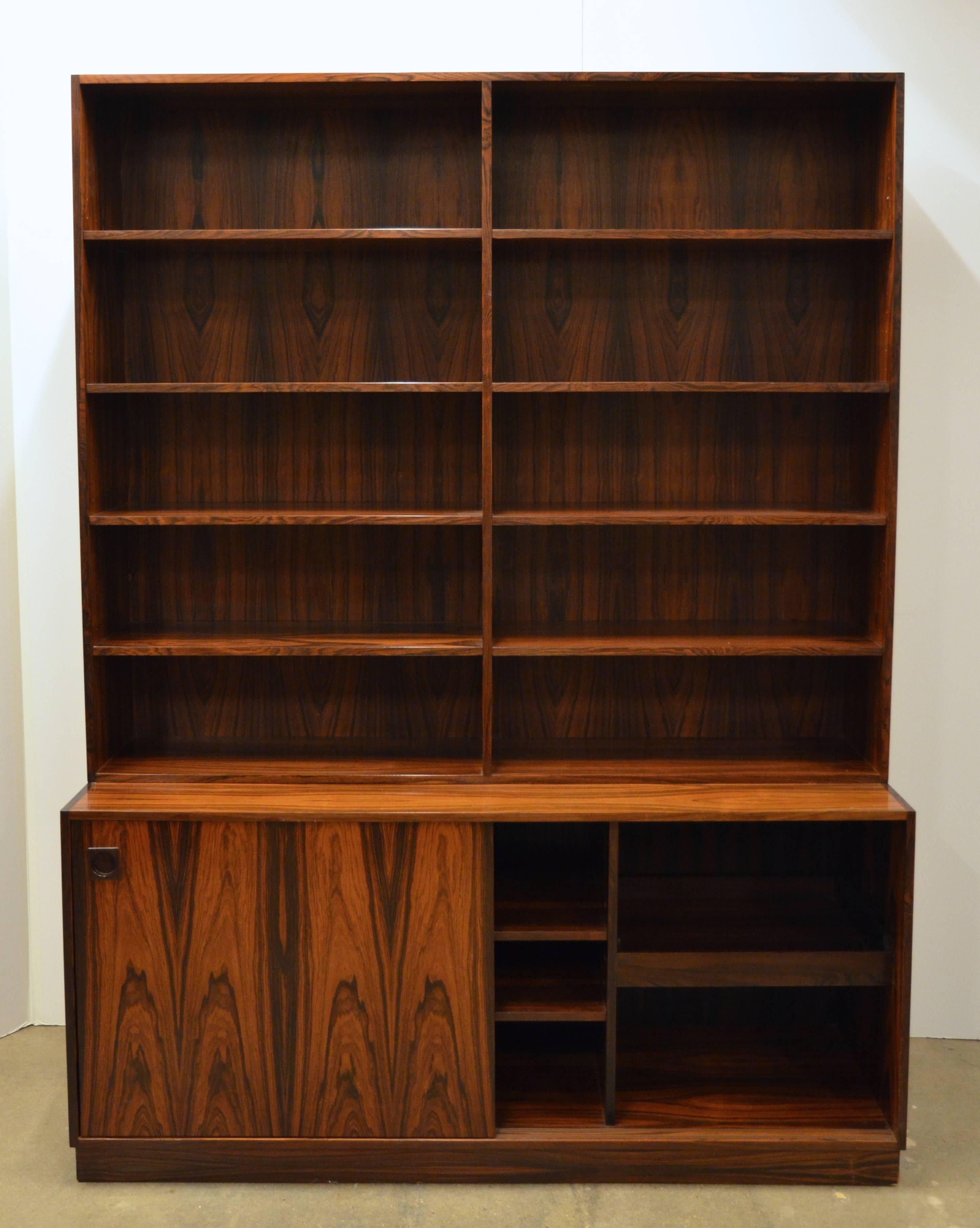 Mid-Century Modern Danish Rosewood Bookcase In Excellent Condition In Austin, TX