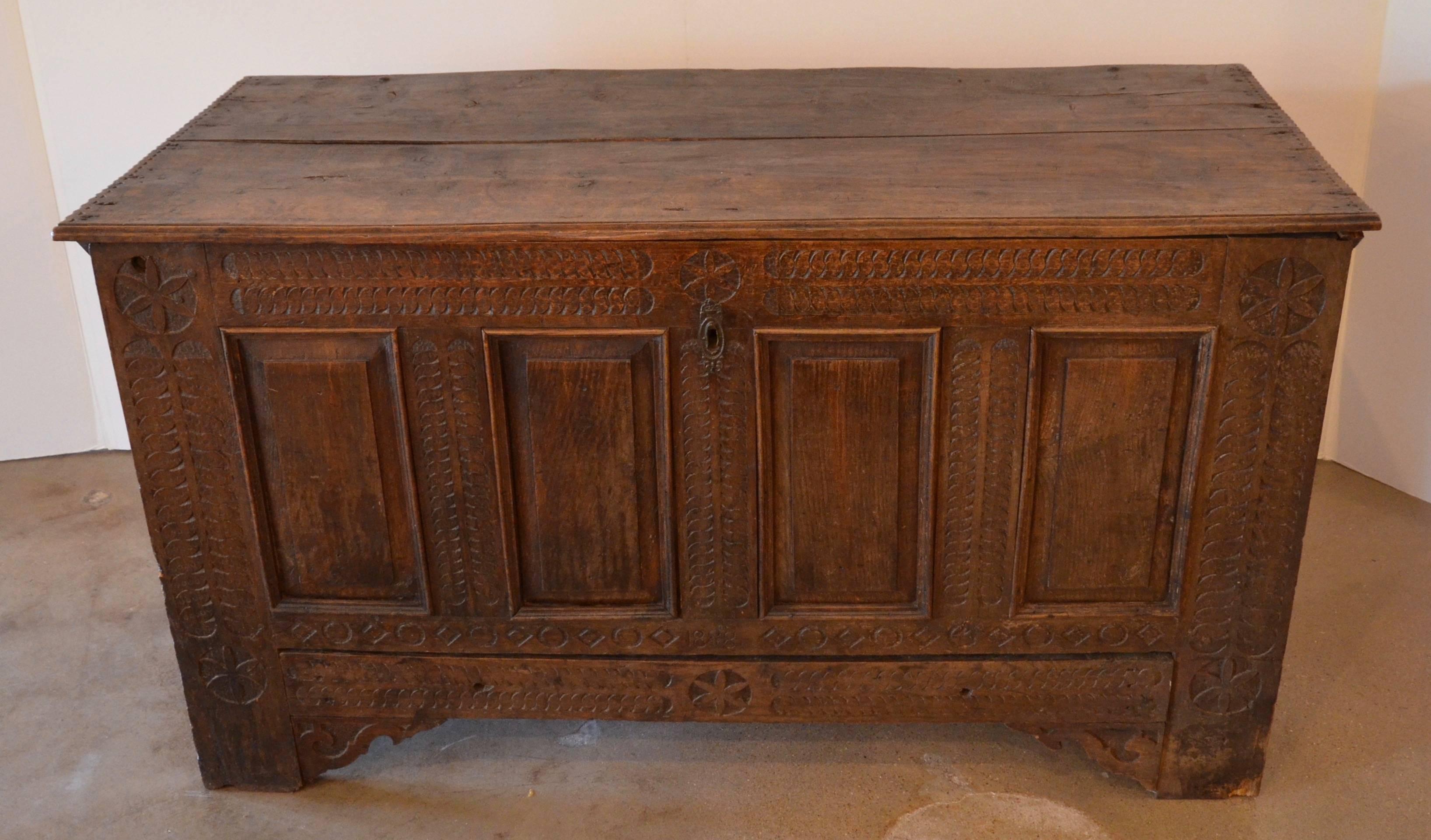 Chip-Carved German Pennsylvania Blanket Chest In Good Condition In Austin, TX