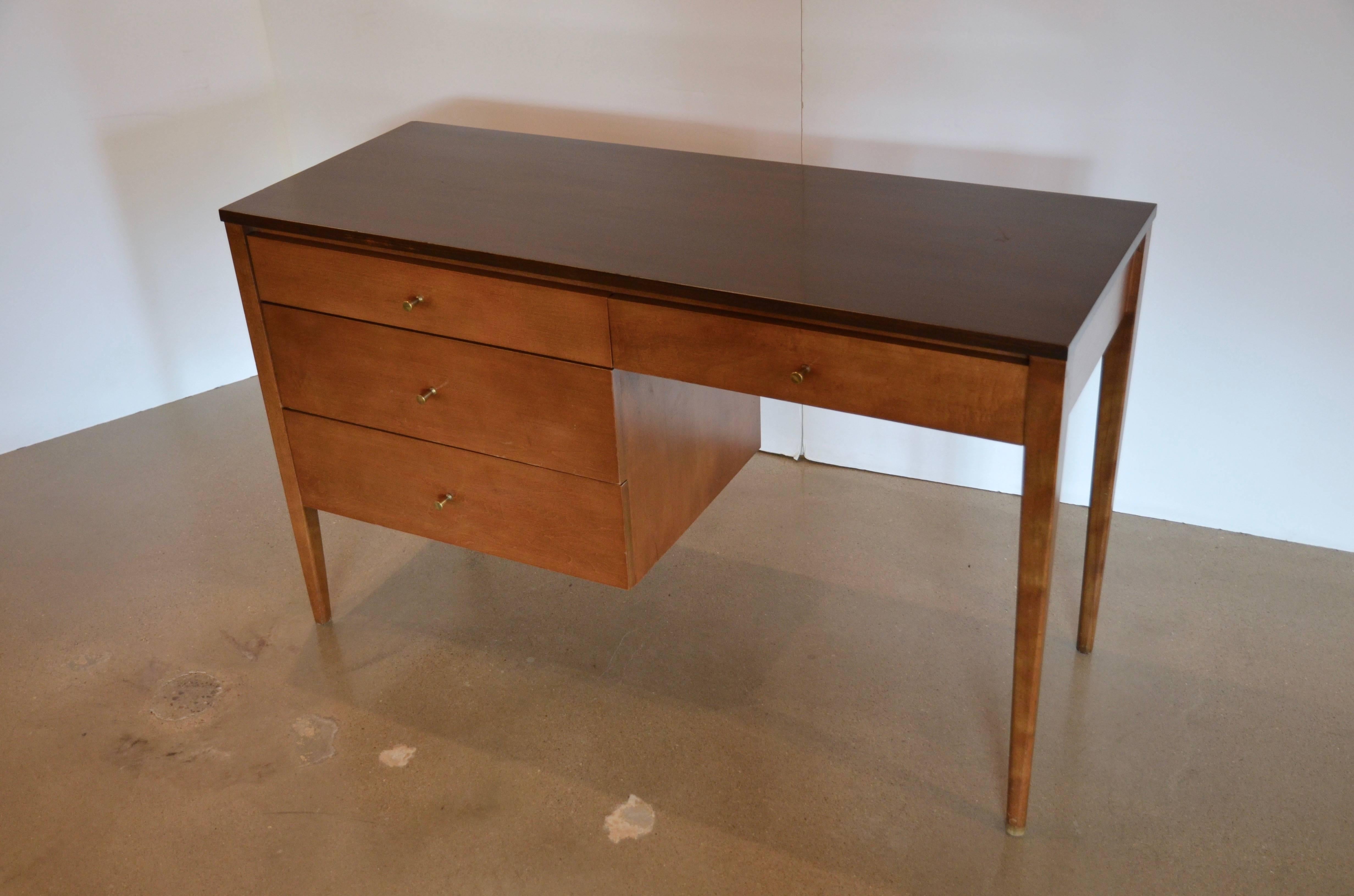 Paul McCobb Desk, circa 1955 In Good Condition In Austin, TX