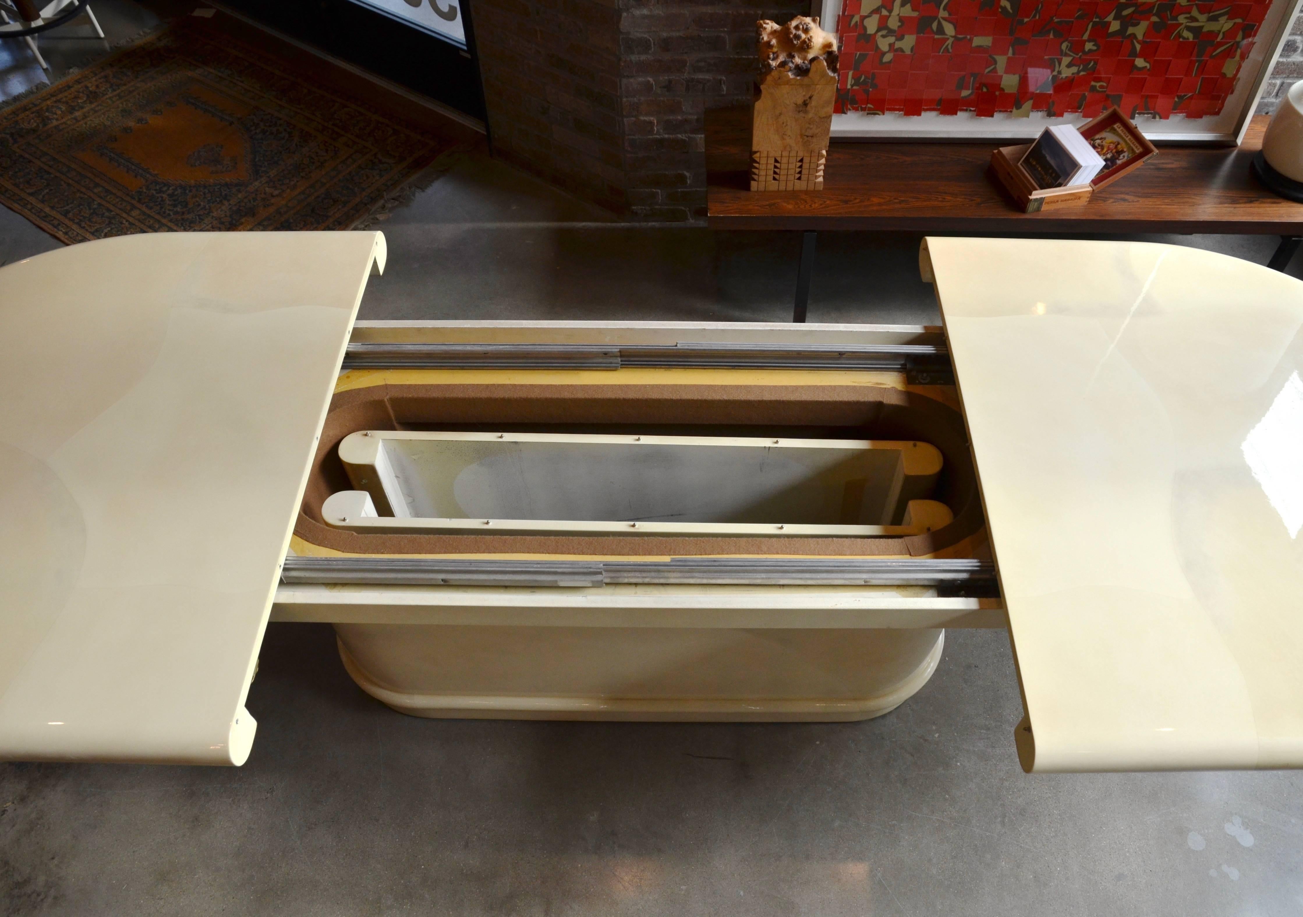 Lacquered Cream Extendable Dining Table in Goatskin Style Lacquer:  Karl Springer 1980's