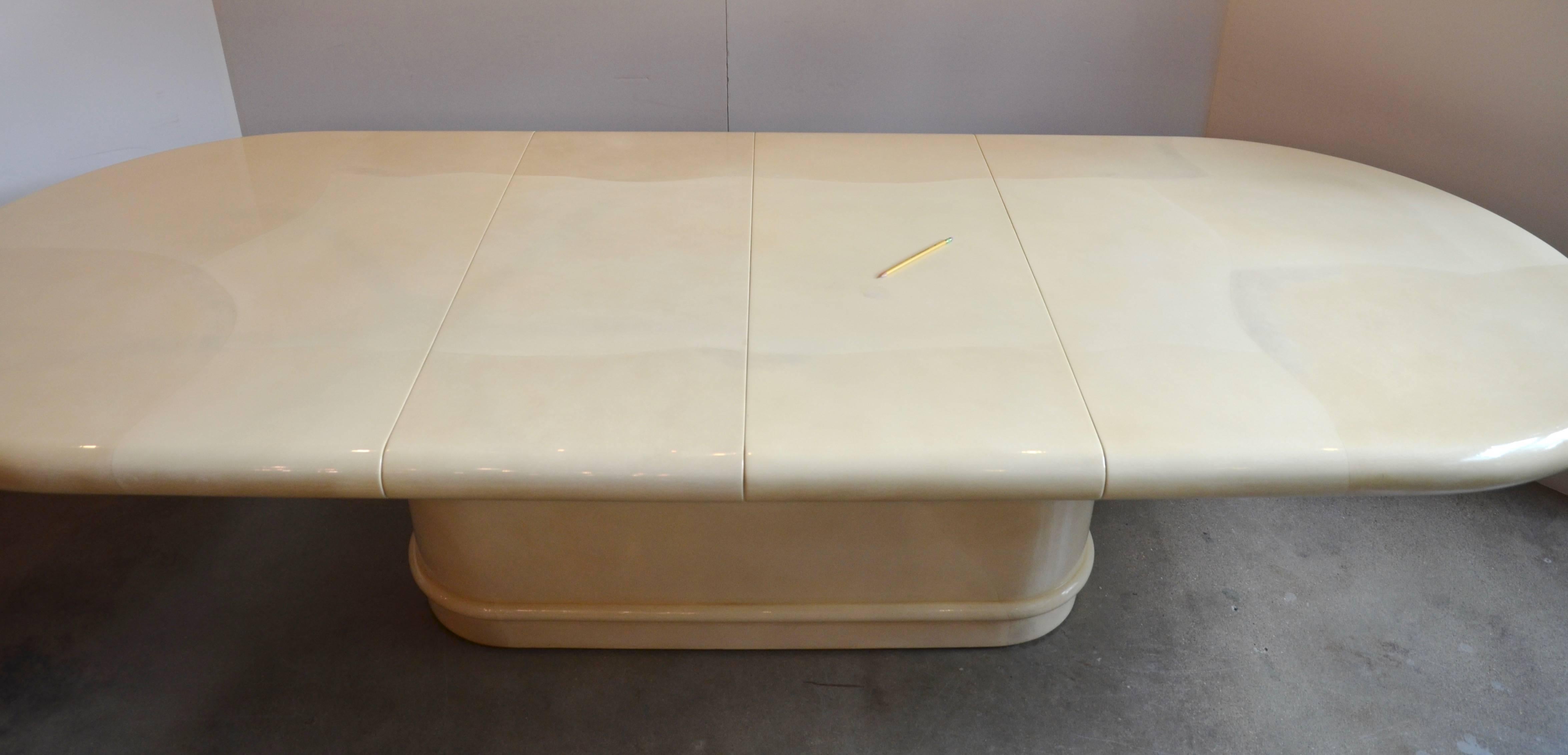 American Cream Extendable Dining Table in Goatskin Style Lacquer:  Karl Springer 1980's