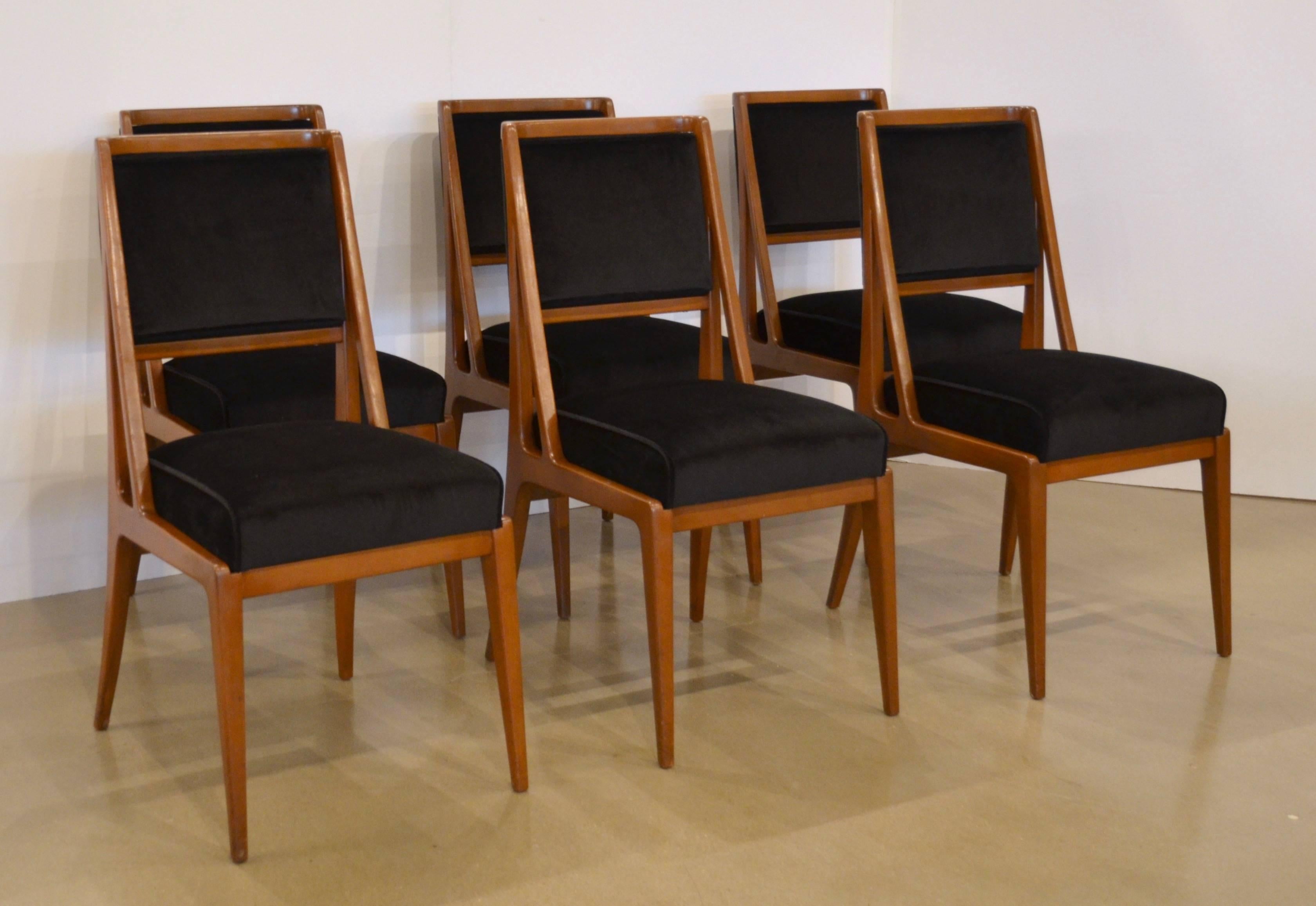 Mid-Century Walnut Dining Chairs, Bertha Schaefer, Style of Gio Ponti, Set of 8 In Excellent Condition In Austin, TX