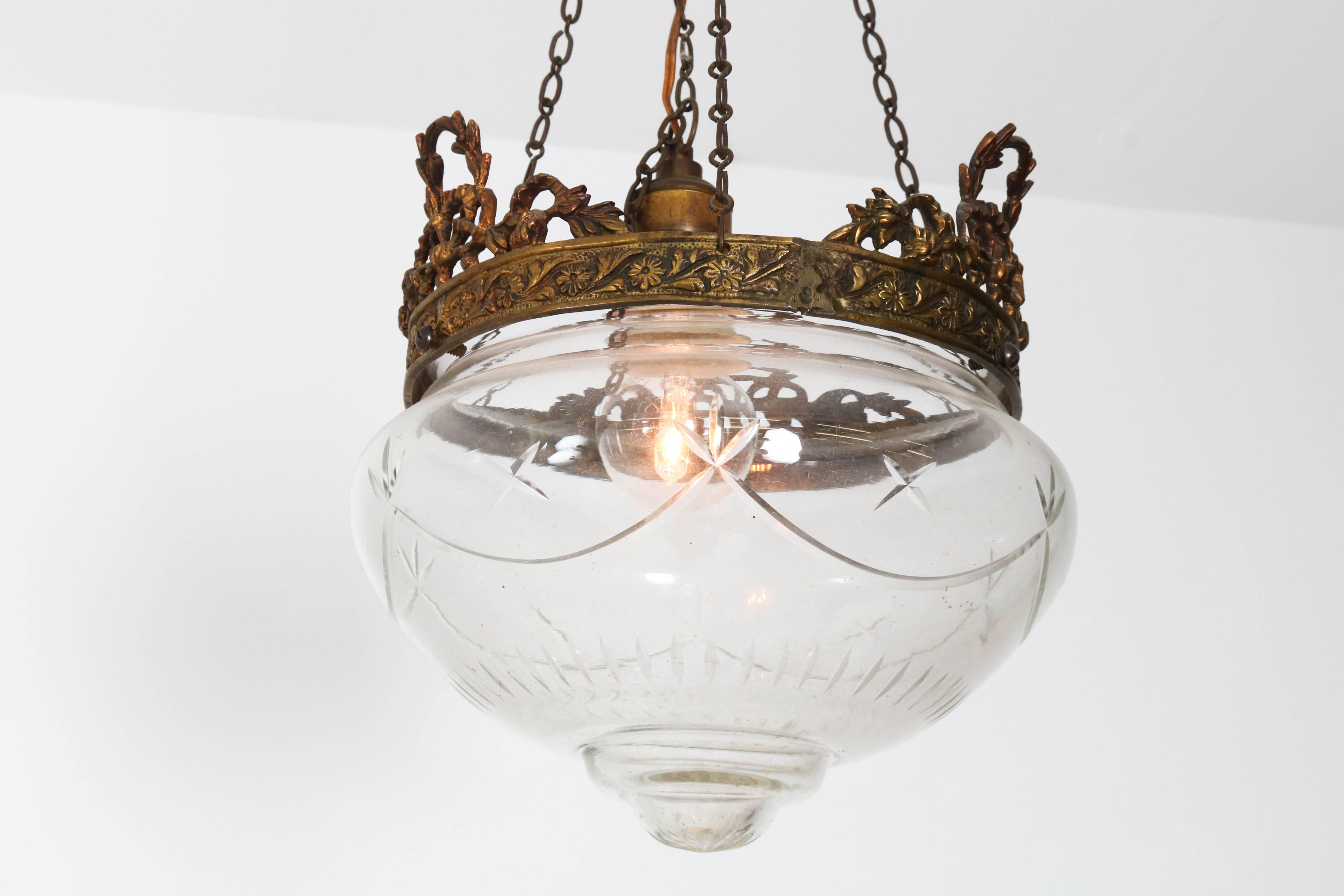 Early 20th Century French Art Nouveau Brass and Beveled Glass Hall Lamp, 1900s