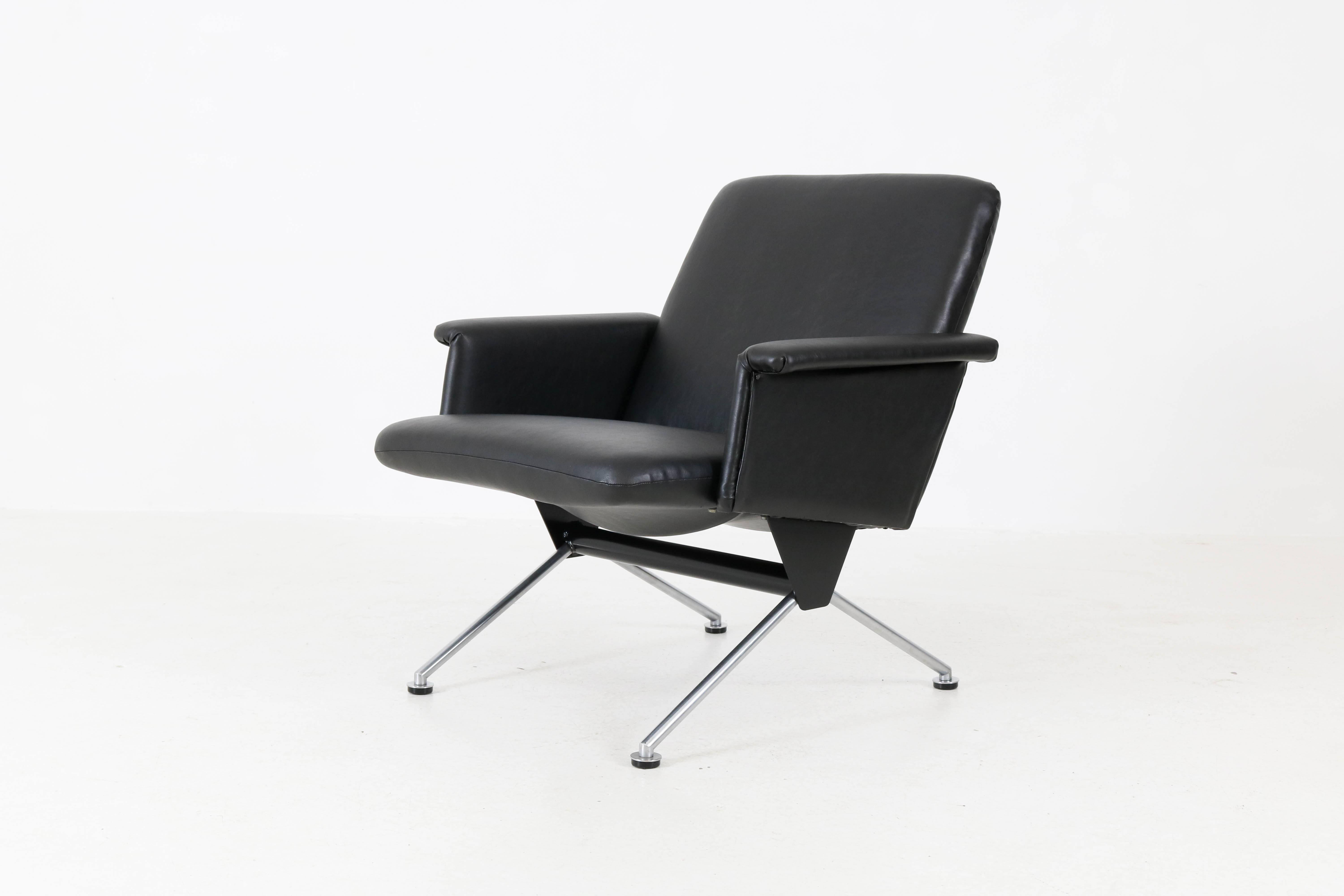 Mid-Century Modern Lounge Chairs No. 1432 by Andre Cordemeijer for Gispen, 1961 3