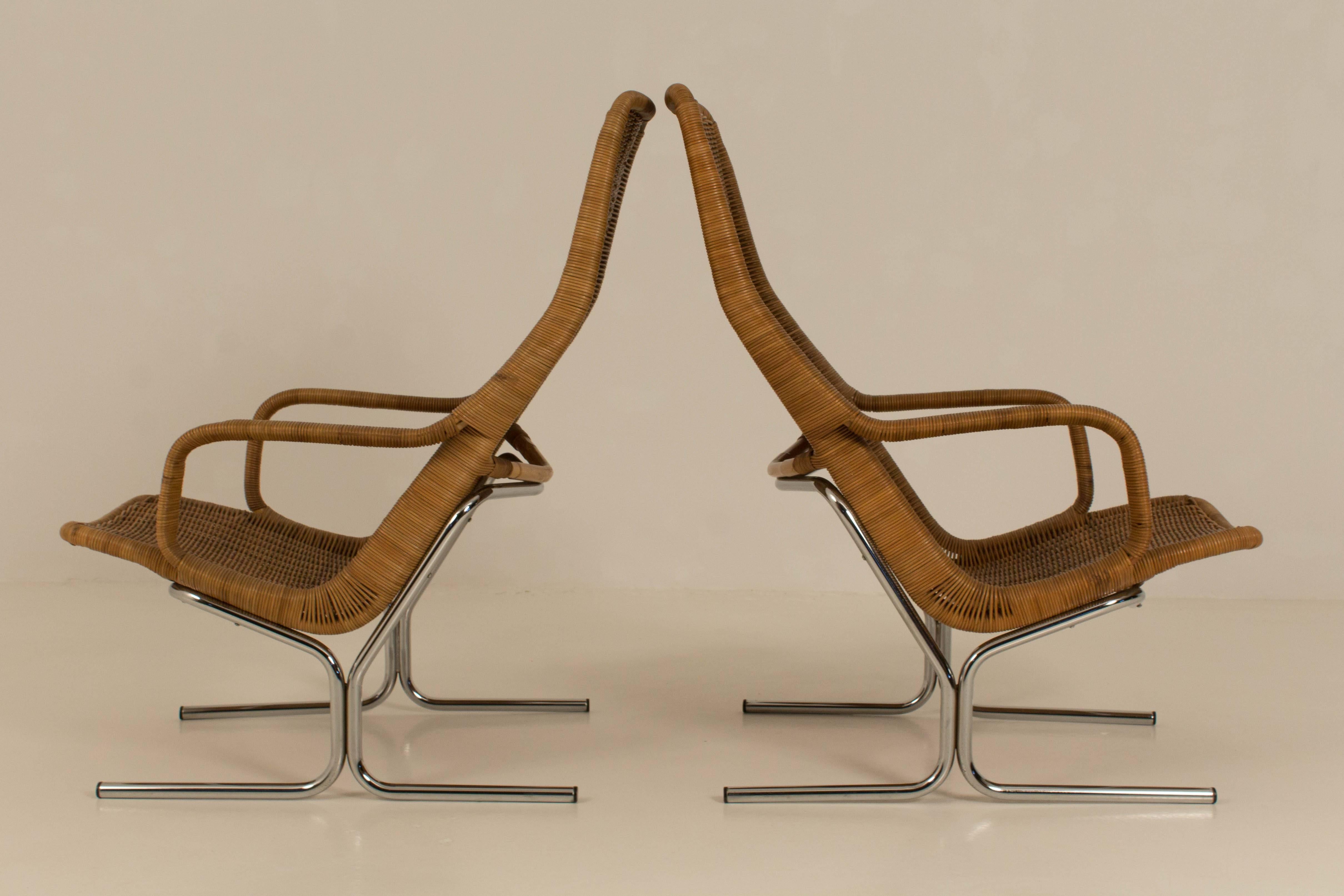 Pair of Mid-Century Modern lounge chairs by Dirk van Sliedregt.
Manufactured by Gebroeders Jonker Noordwolde.
Wicker and chrome are in very good condition!
