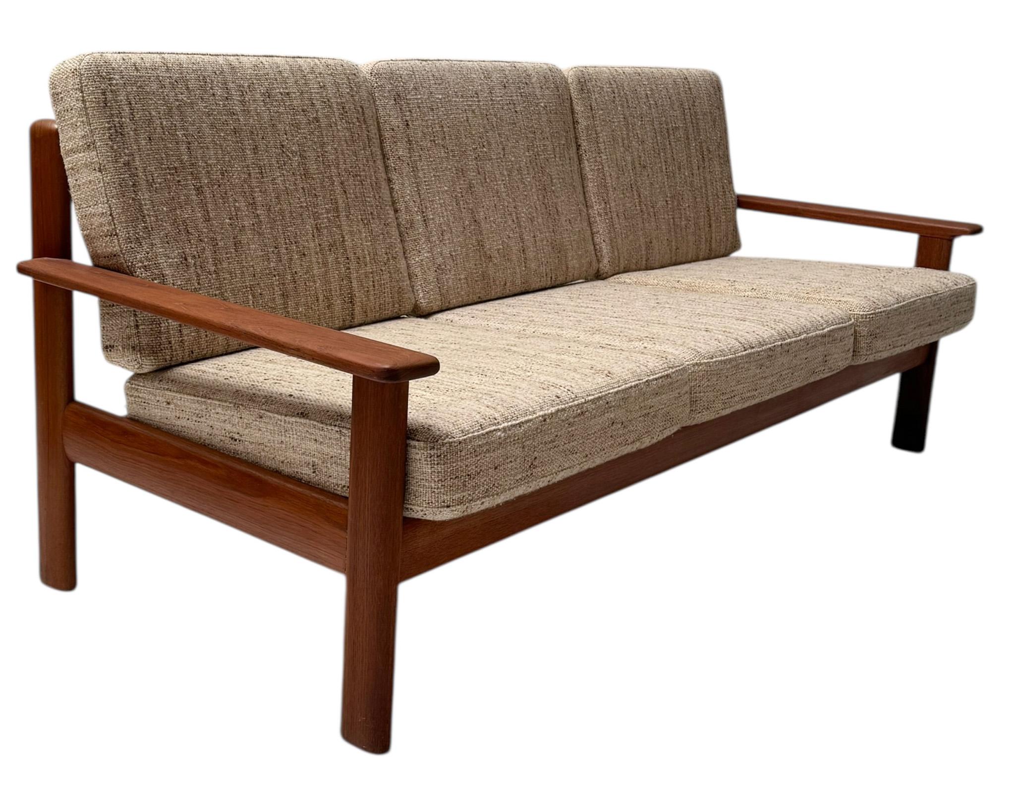 Fabric Mid-Century Modern Three-Piece Antimott Sofa by Walter Knoll / Wilhelm Knoll For Sale