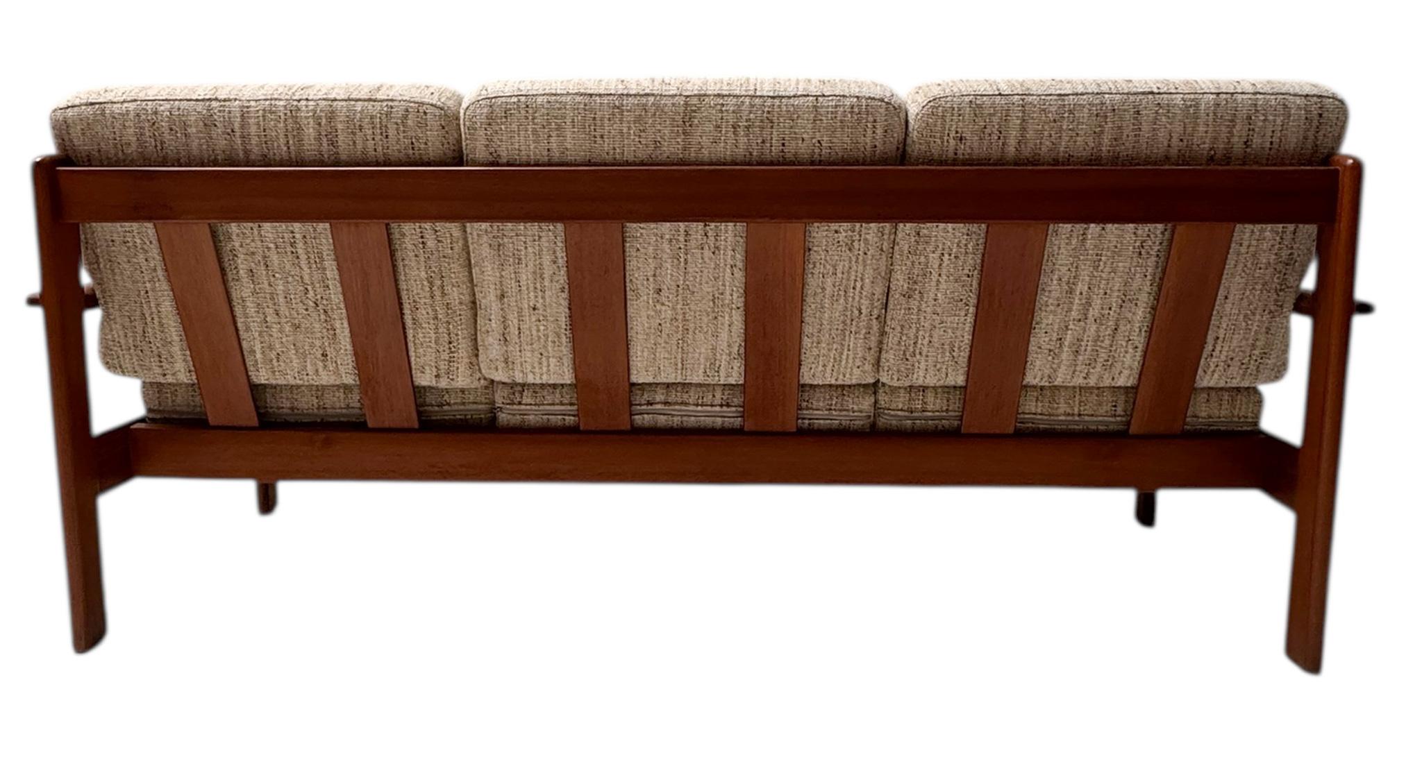 Mid-Century Modern Three-Piece Antimott Sofa by Walter Knoll / Wilhelm Knoll For Sale 6