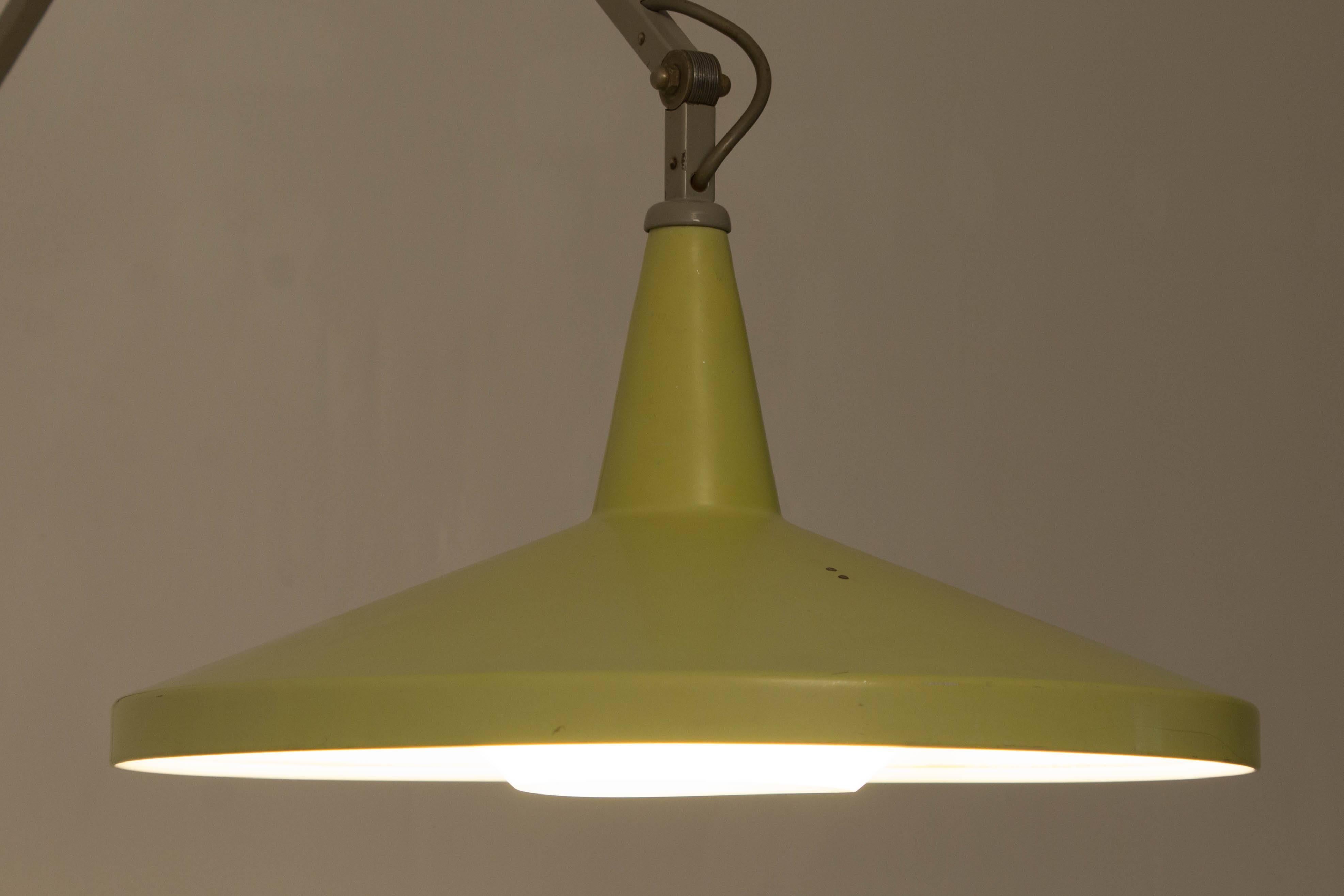 Rare Lime Color Panama Wall Lamp by Wim Rietveld for Gispen In Good Condition In Amsterdam, NL