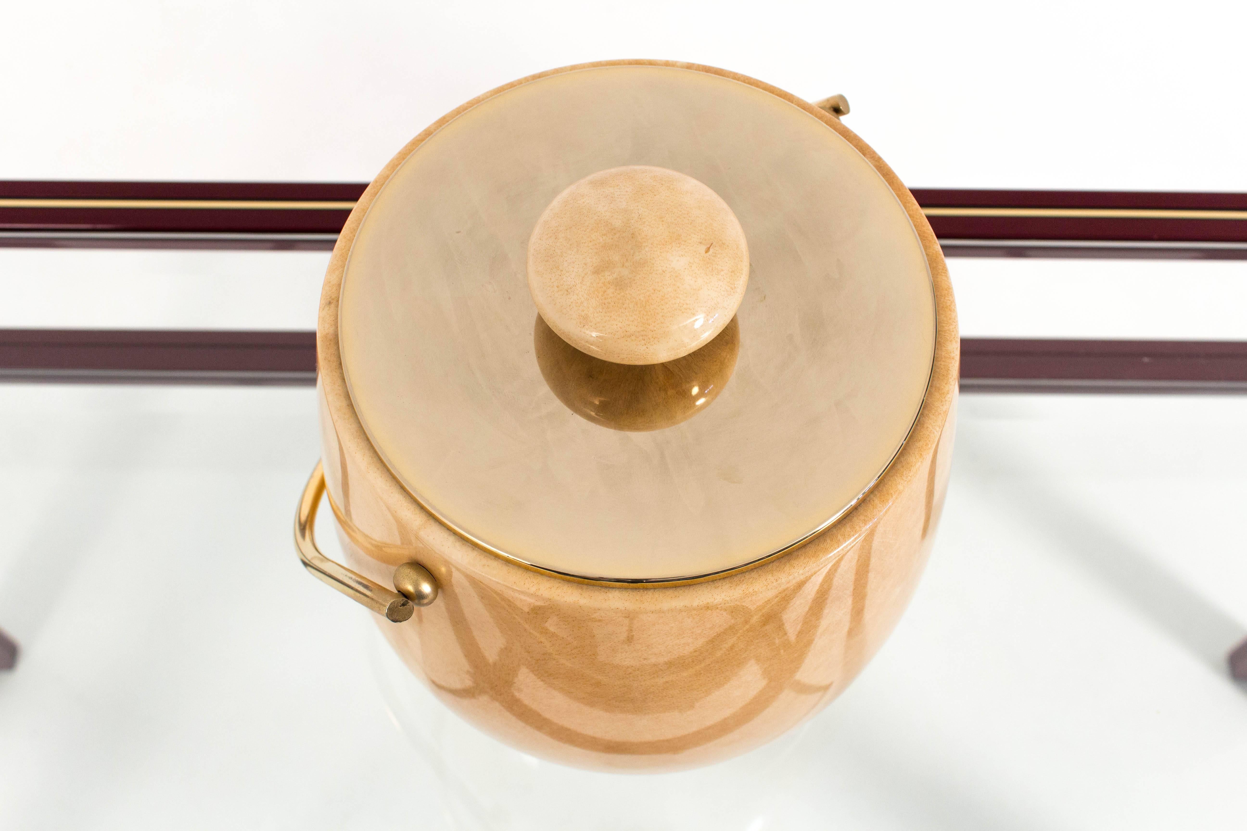 Lacquered Elegant Mid-Century Modern Ice Bucket in Goatskin by Aldo Tura