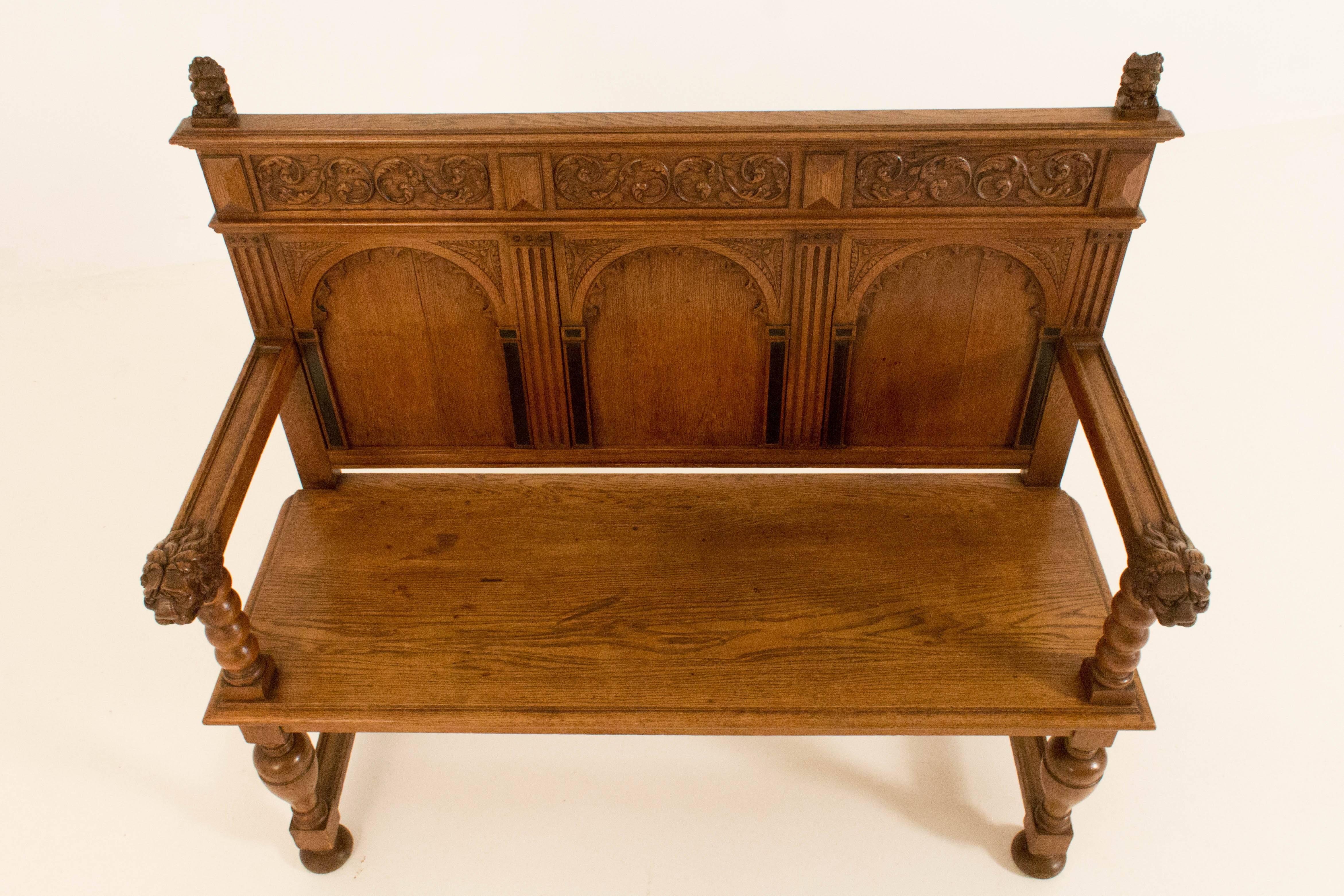 Early 20th Century Dutch Neo Renaissance Carved Hall Bench, 1900s