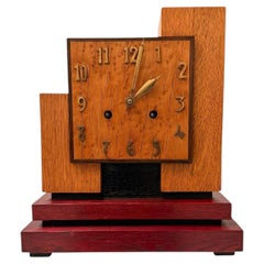 Reloj de sobremesa Art Déco al estilo de Hendrik Wouda, de roble macizo, década de 1920