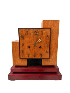 Reloj de sobremesa Art Déco al estilo de Hendrik Wouda, de roble macizo, década de 1920