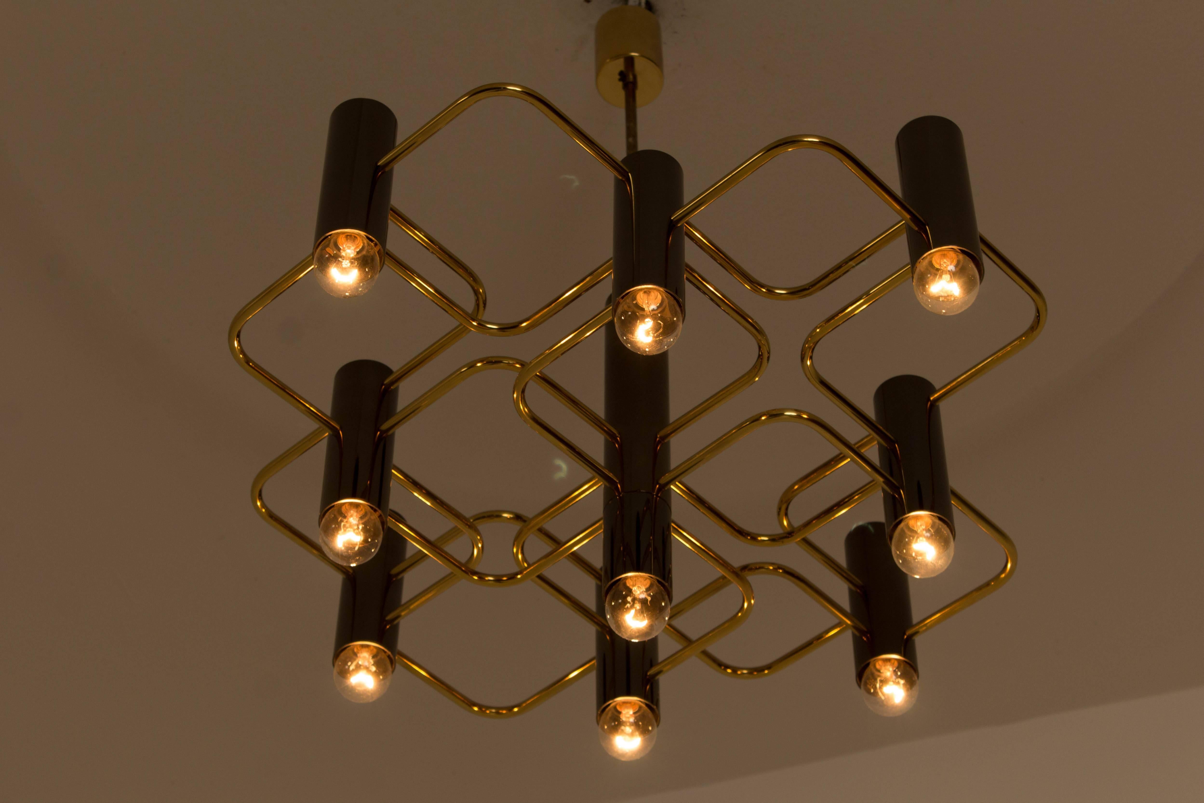 Gilt Stunning Mid-Century Modern Chandelier by Gaetano Sciolari for Boulanger