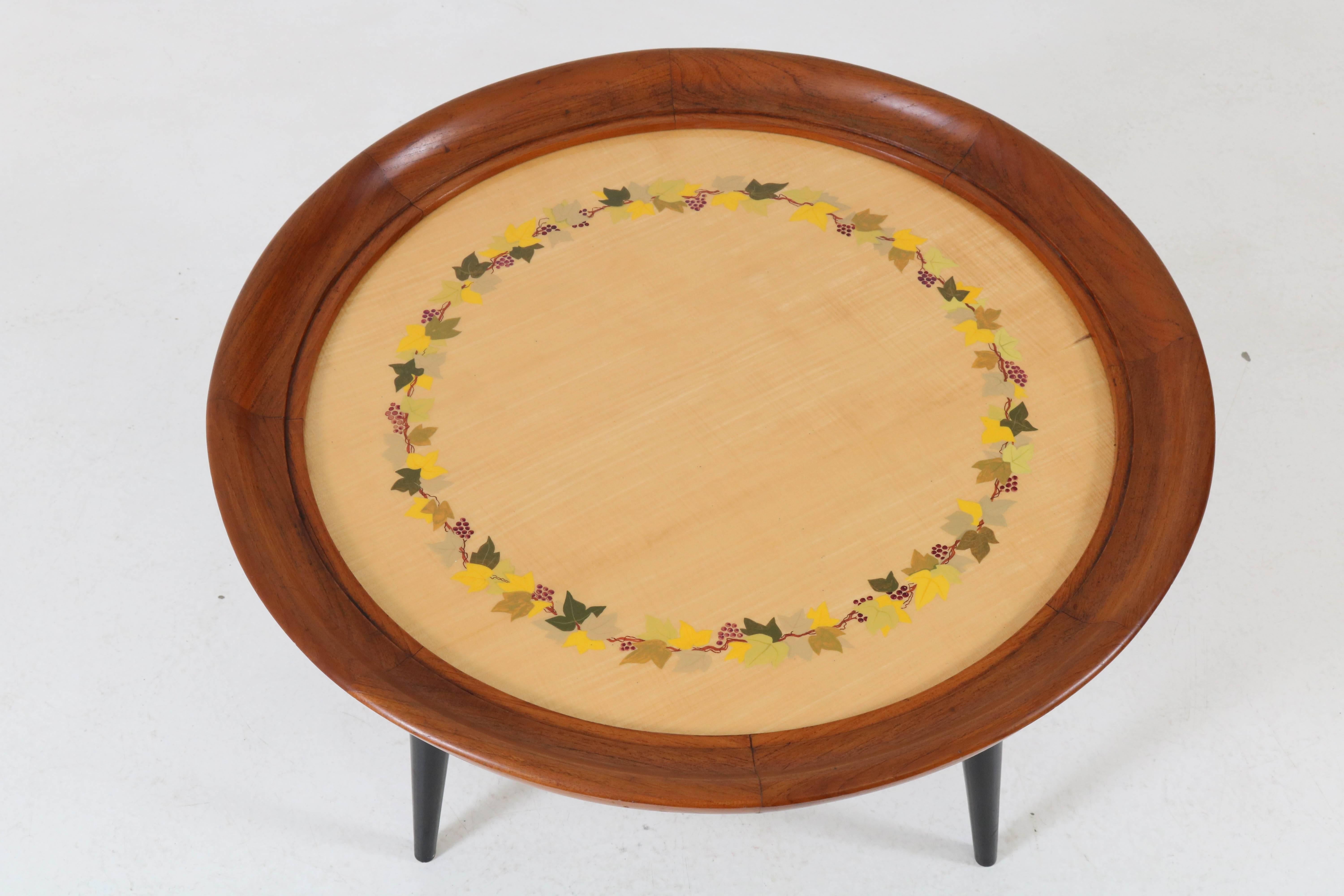 Italian Mid-Century Modern Fruitwood Coffee Table with Inlay, 1950s For Sale 1