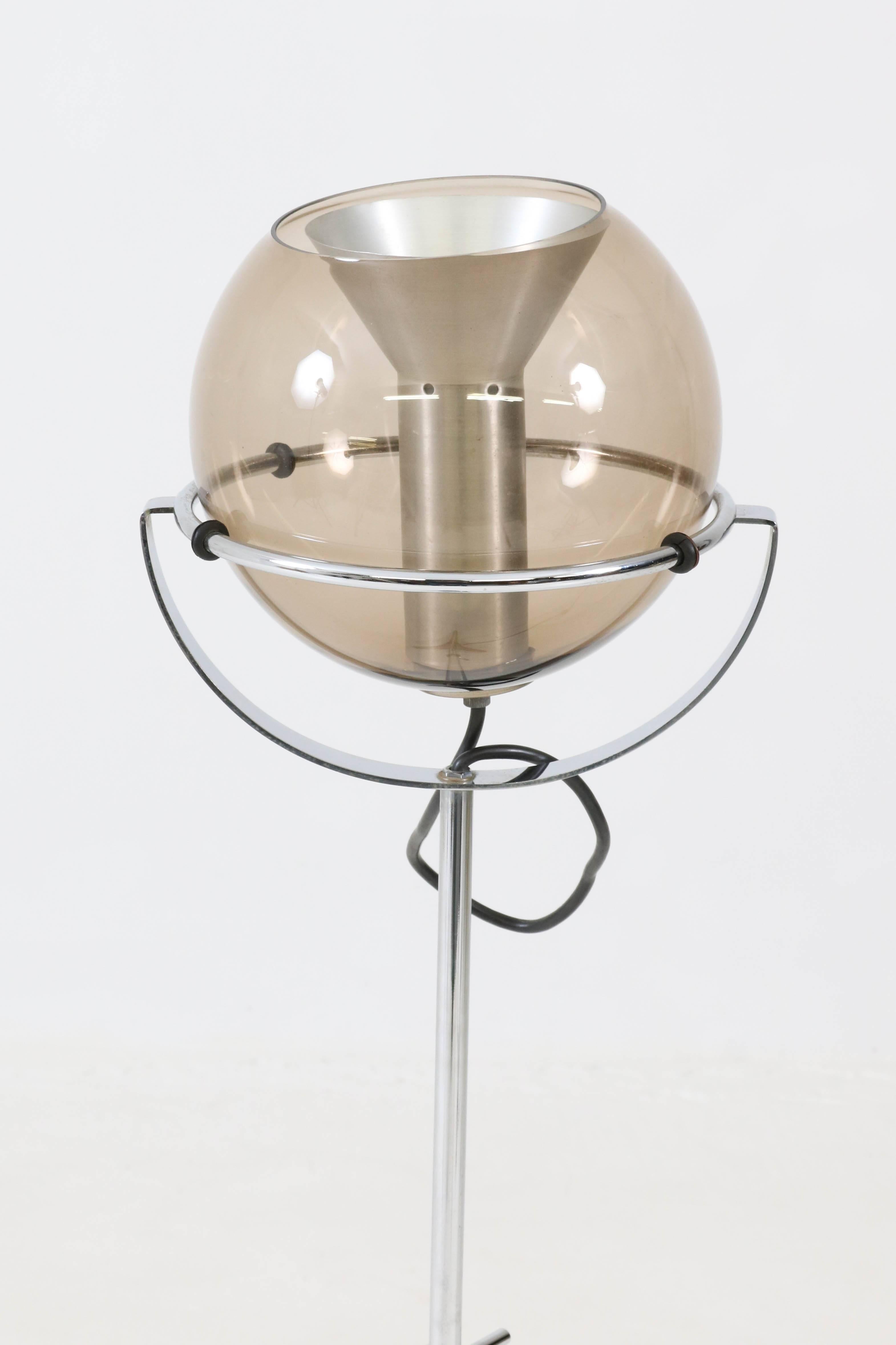 Dutch Mid-Century Modern Globe 2000 Floor Lamp by Frank Ligtelijn for RAAK Amsterdam