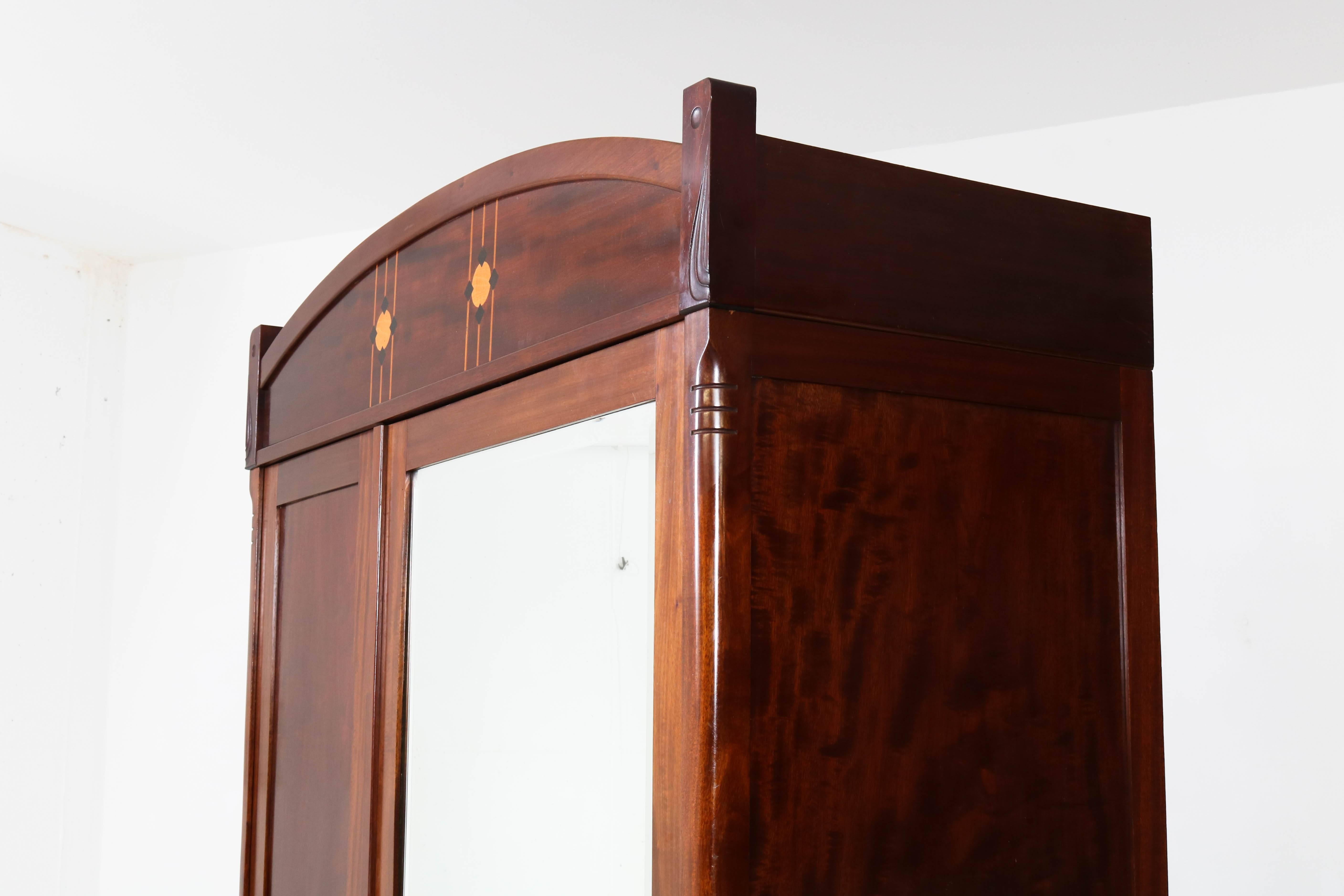 Mahogany Dutch Art Nouveau Wardrobe or Armoir by H.Pander, 1900s In Good Condition In Amsterdam, NL