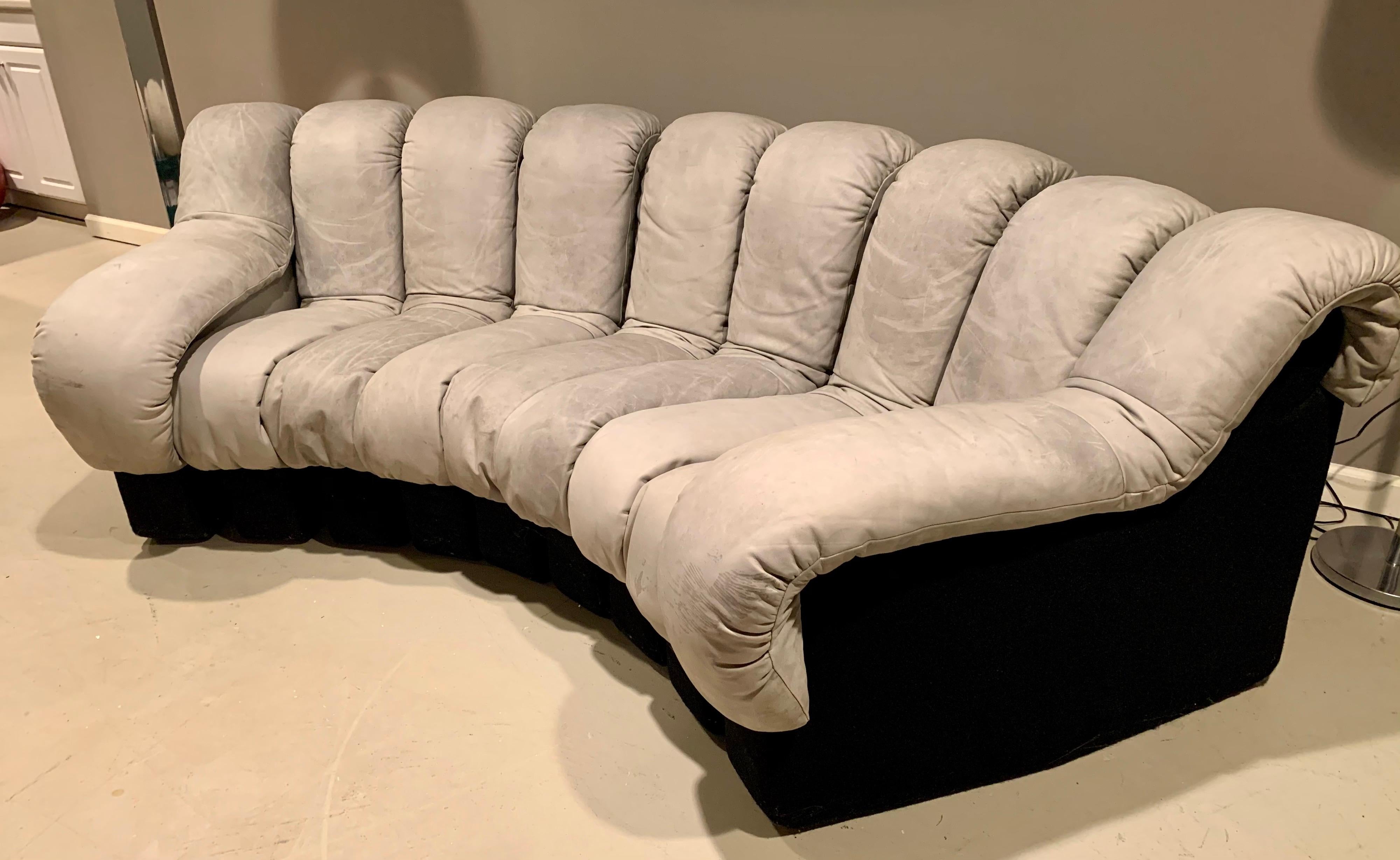 Late 20th Century De Sede DS600 Non-Stop Modular Sectional Snake Sofa, Light Grey Leather, 1970s
