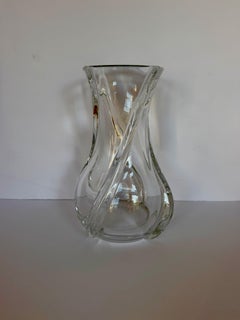 Baccarat, französische Kristall-Blumenvase in Skulpturform, Helix-Spiral-Twist, 10 Zoll, signiert