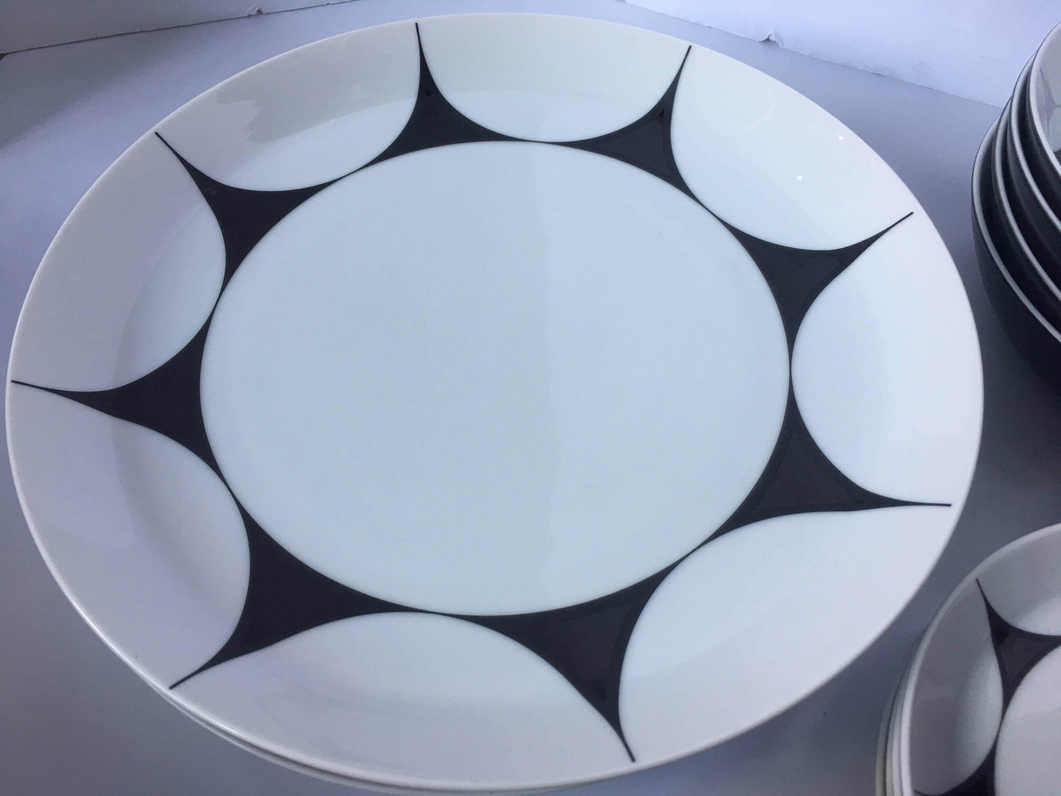 Ben Seibel Dinner Service In Excellent Condition In Lambertville, NJ