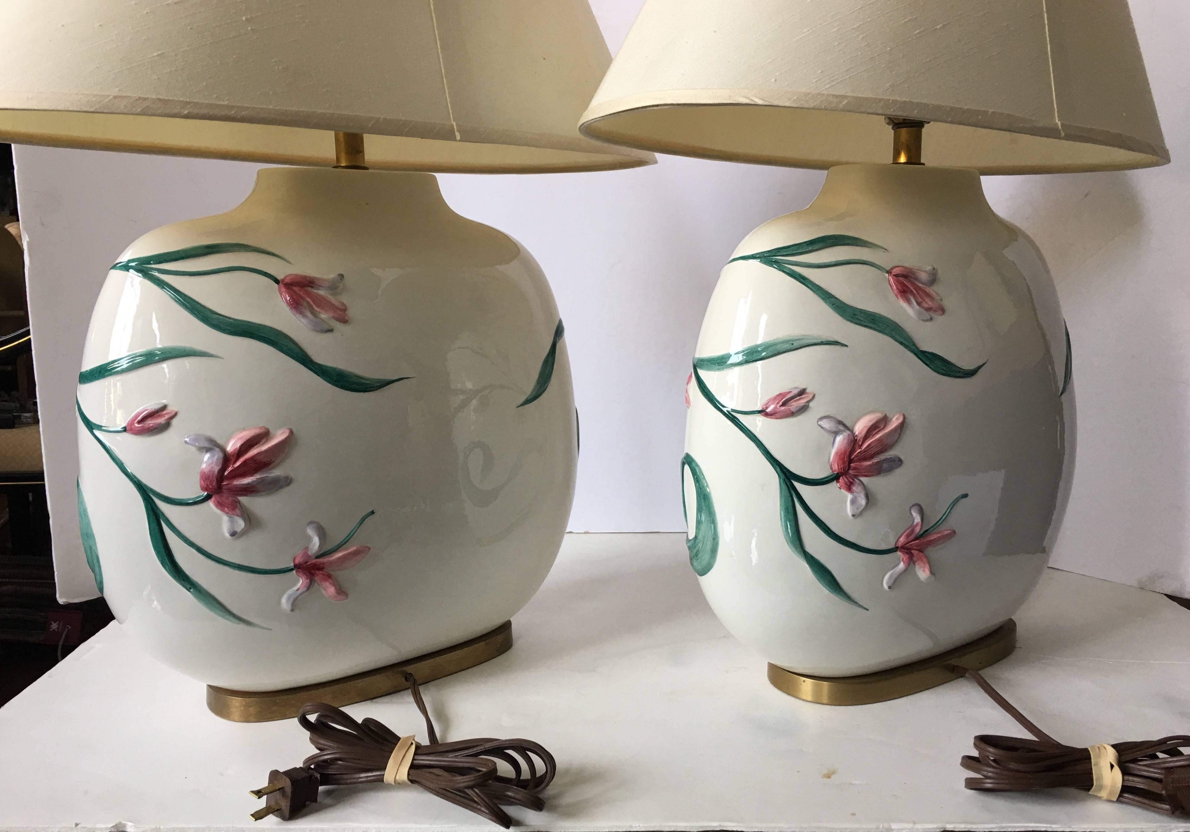 Chapman Floral Lamps, Pair In Excellent Condition For Sale In Lambertville, NJ