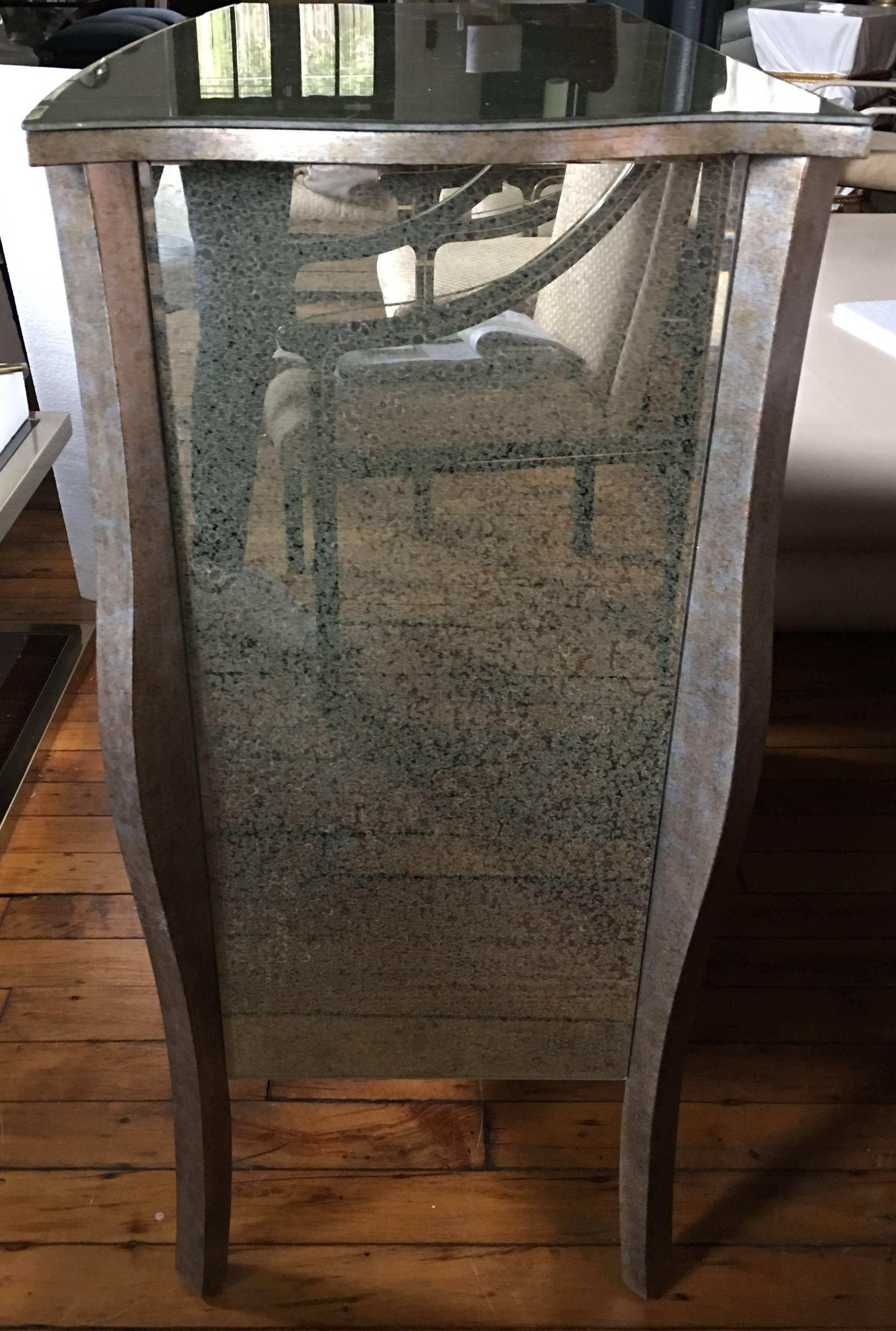 Hollywood Regency Style Serpentine Mirrored Cabinet In Excellent Condition In Lambertville, NJ