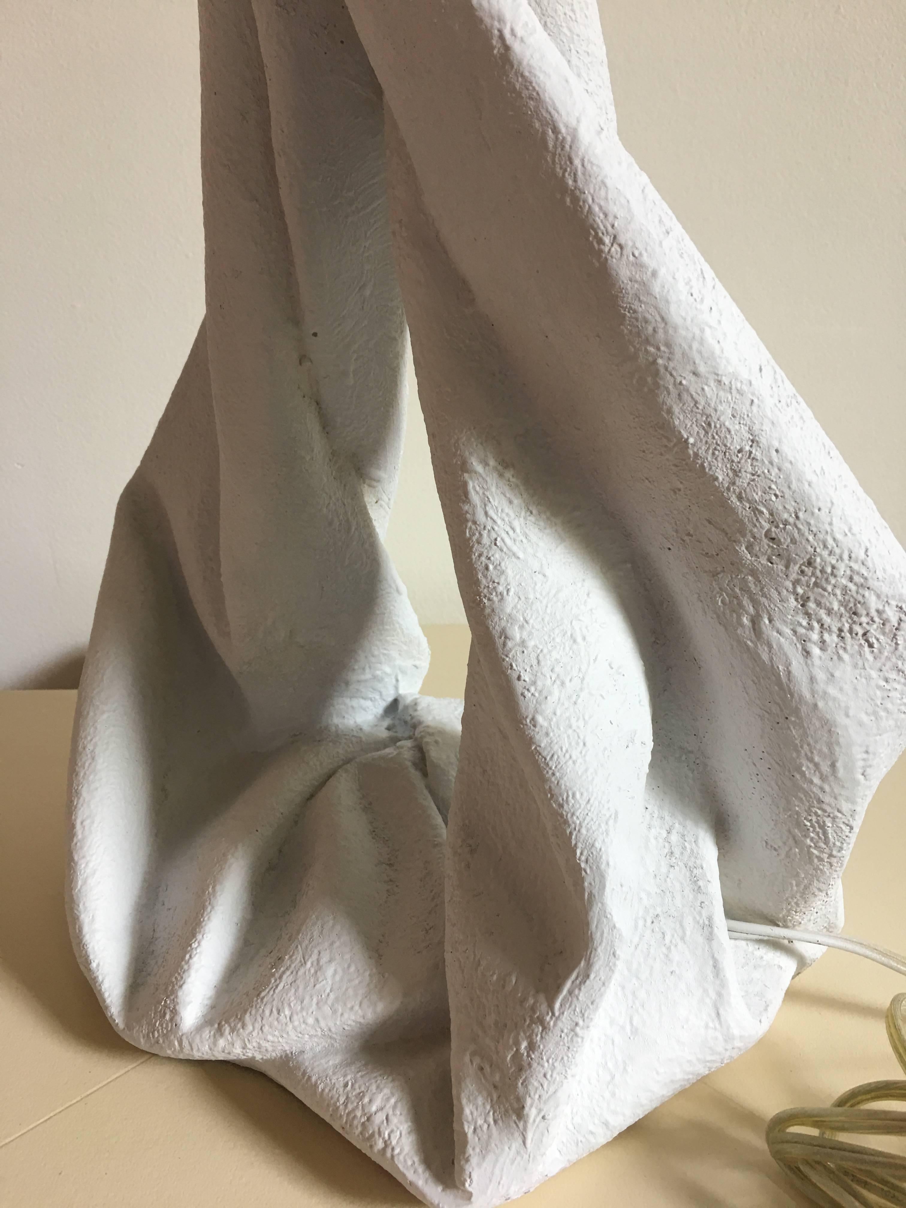 Sculptural Plaster Draped Table Lamp In Good Condition In Lambertville, NJ