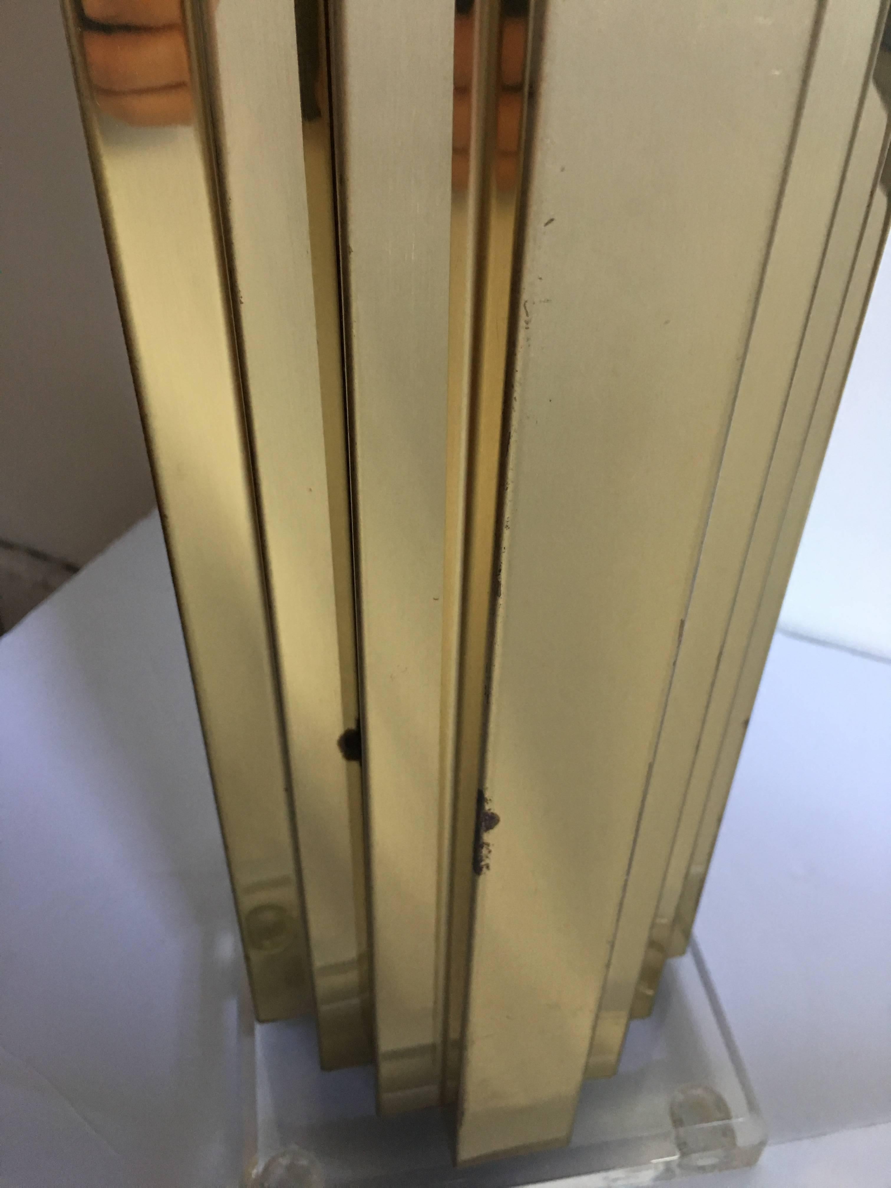 Skyscraper Brass and Lucite Table Lamp For Sale 5
