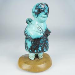 Mère et enfant en turquoise sculptée par Teddy Weahkee, datant d'environ 1930