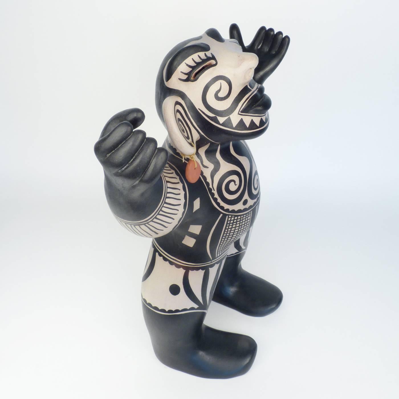 Internationally acclaimed Cochiti Pueblo artist Virgil Ortiz comes from a long line of Native American potters. He draws on artistic traditions and local histories to create contemporary pottery that appeals to a global market while remaining firmly
