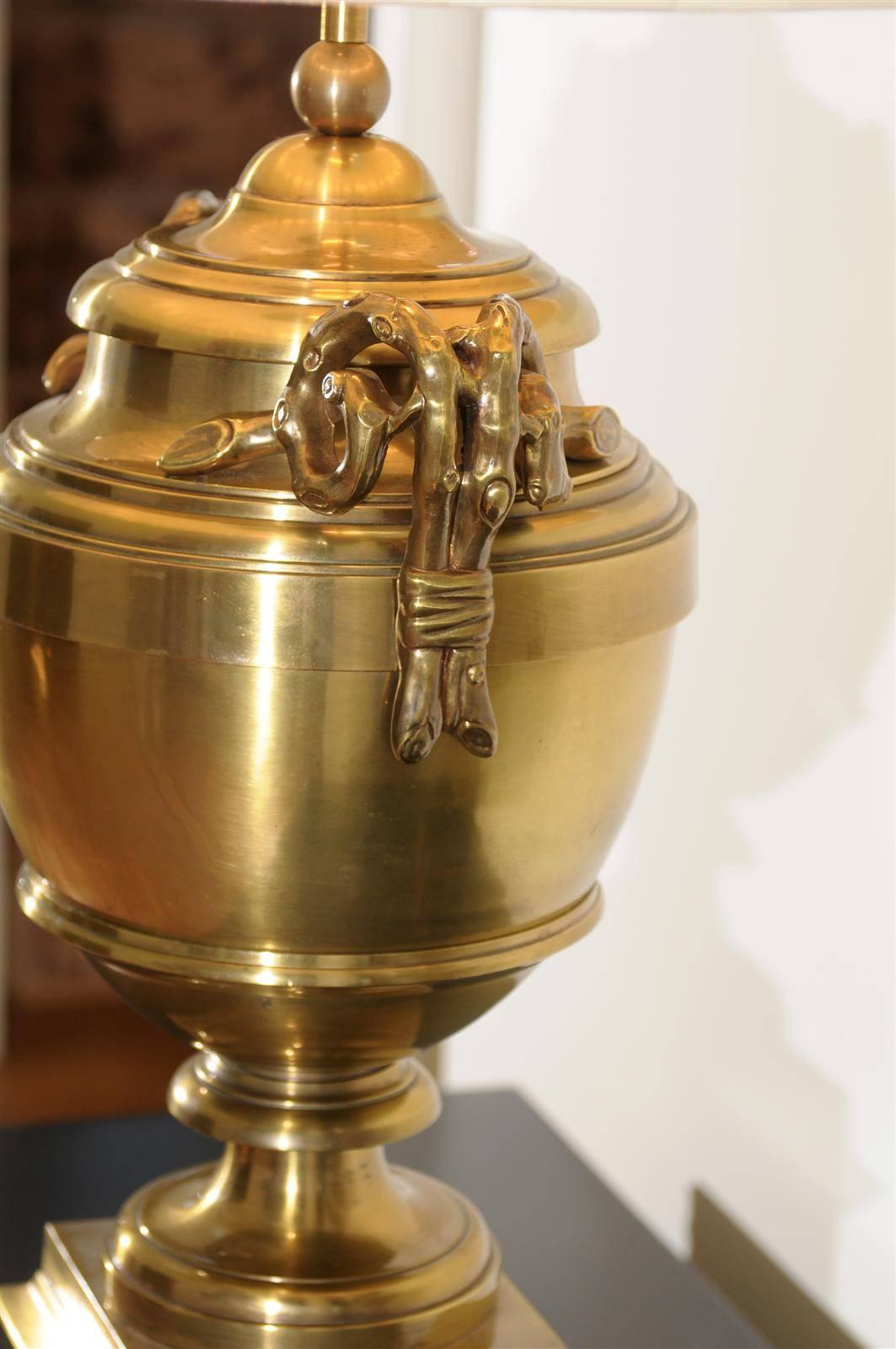 Unknown Exquisite Pair of Brass Urn Lamps in the Style of Maison Jansen For Sale