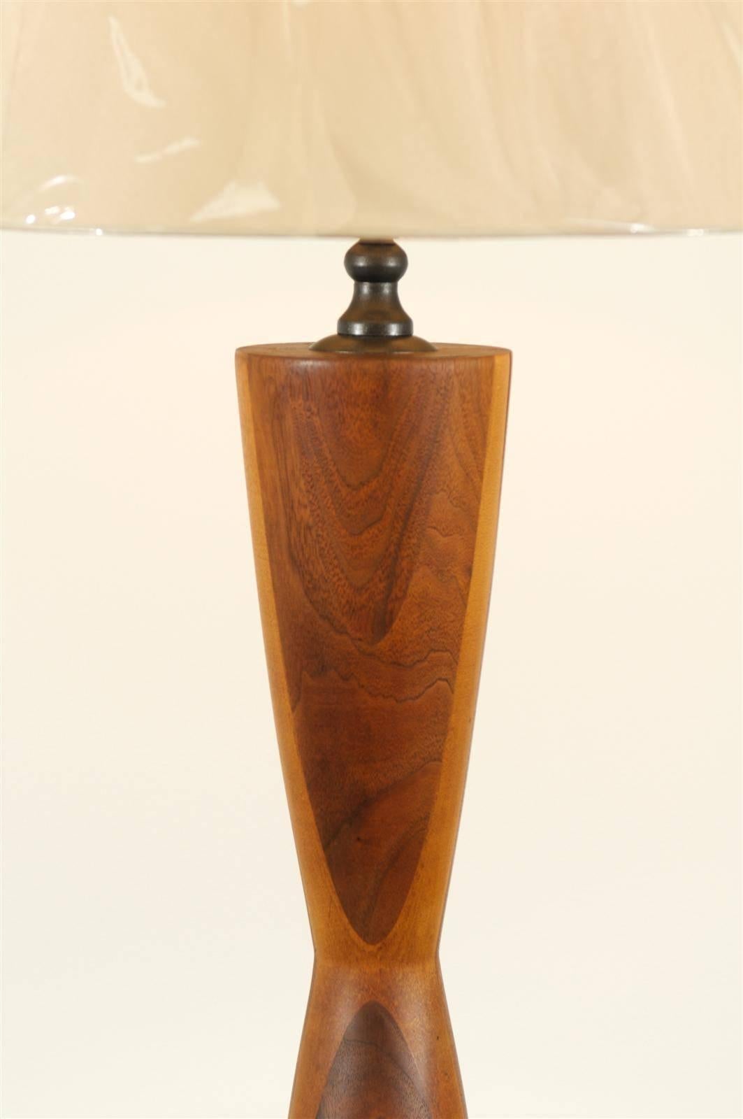 Mid-Century Modern Monumental Pair of Walnut Hourglass Lamps in the Style of Phillip Lloyd Powell For Sale