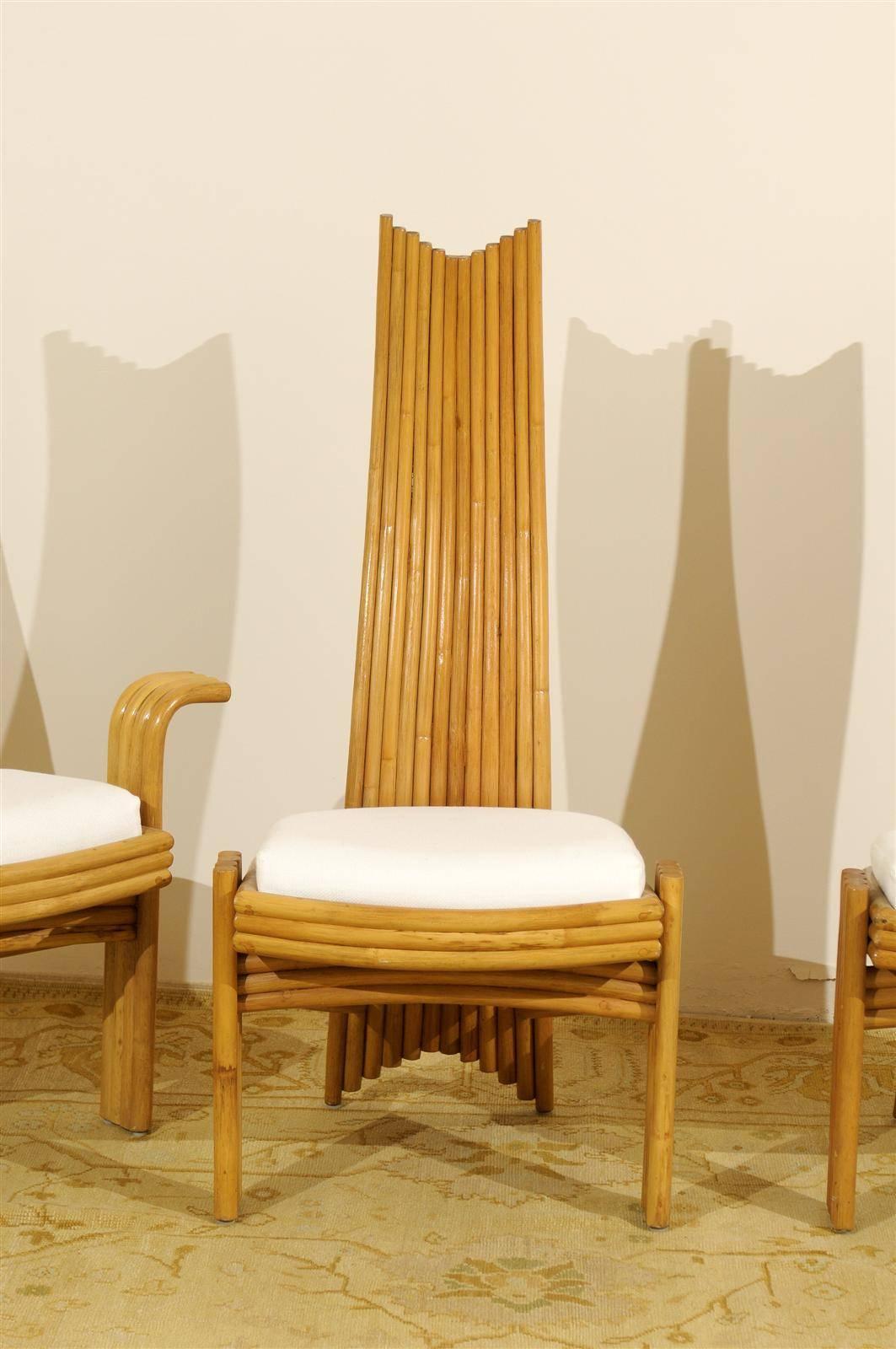 Exquisiter Satz von sechs modernen Rattan-Esszimmerstühlen im Mackintosh-Stil im Zustand „Hervorragend“ im Angebot in Atlanta, GA