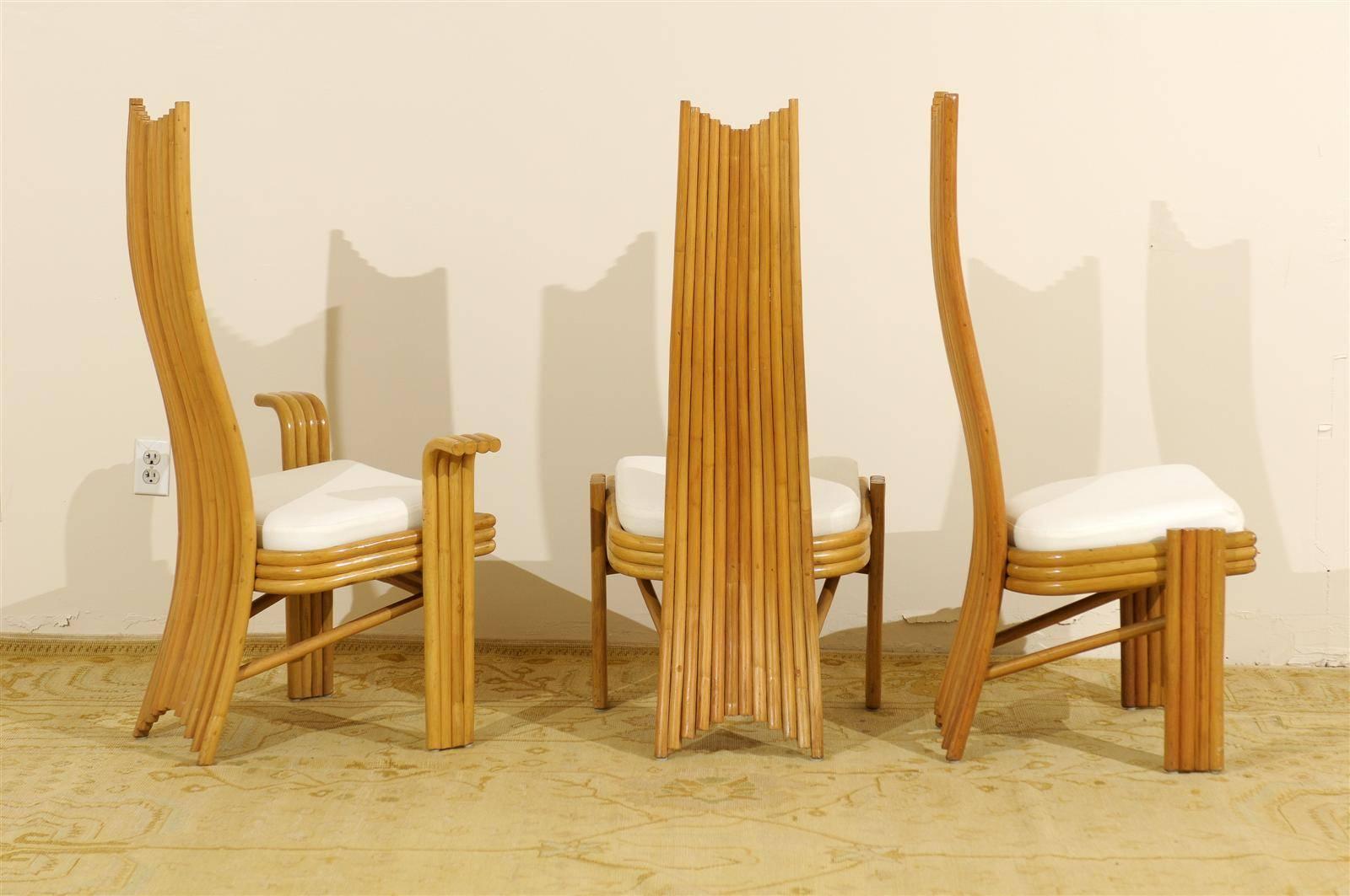 Fin du 20e siècle Magnifique ensemble de six chaises de salle à manger modernes en rotin de style Mackintosh en vente
