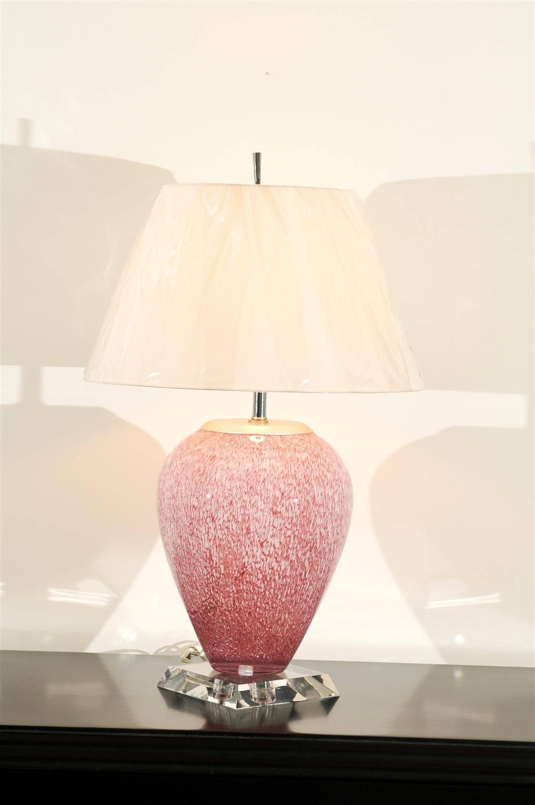 Late 20th Century Beautiful Pair of Blown Glass Lamps with Lucite and Nickel Accents For Sale