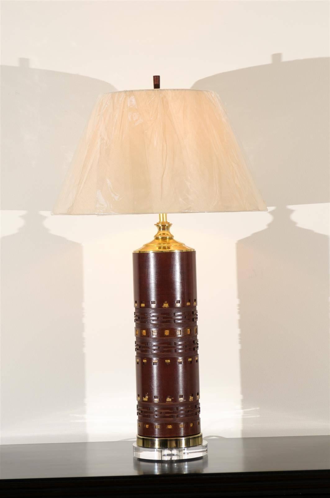 Handsome Restored Pair of Vintage Wallpaper Rollers as Lamps In Excellent Condition For Sale In Atlanta, GA