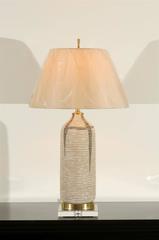 Belle paire de récipients en bois cérusé vintage convertis en lampes sur-mesure